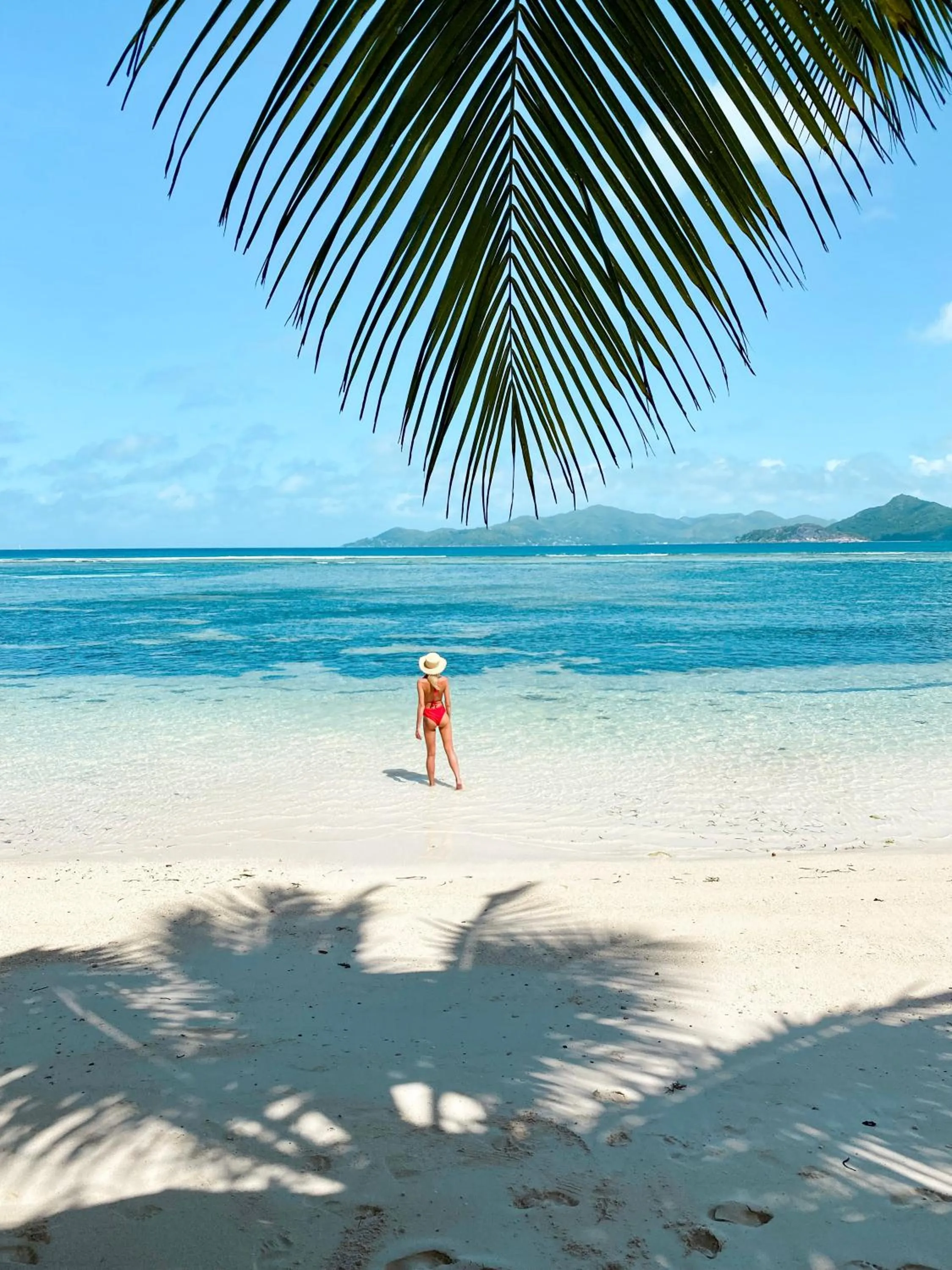 Beach in La Digue Island Lodge