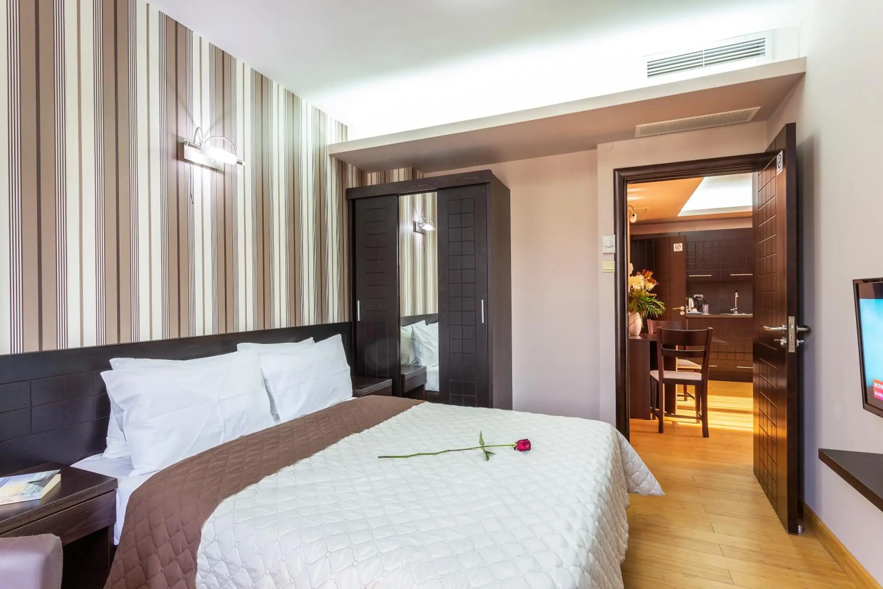 Photo of the whole room, Bed in CityHome Aparthotel Photo of the whole room, Bed in CityHome Aparthotel