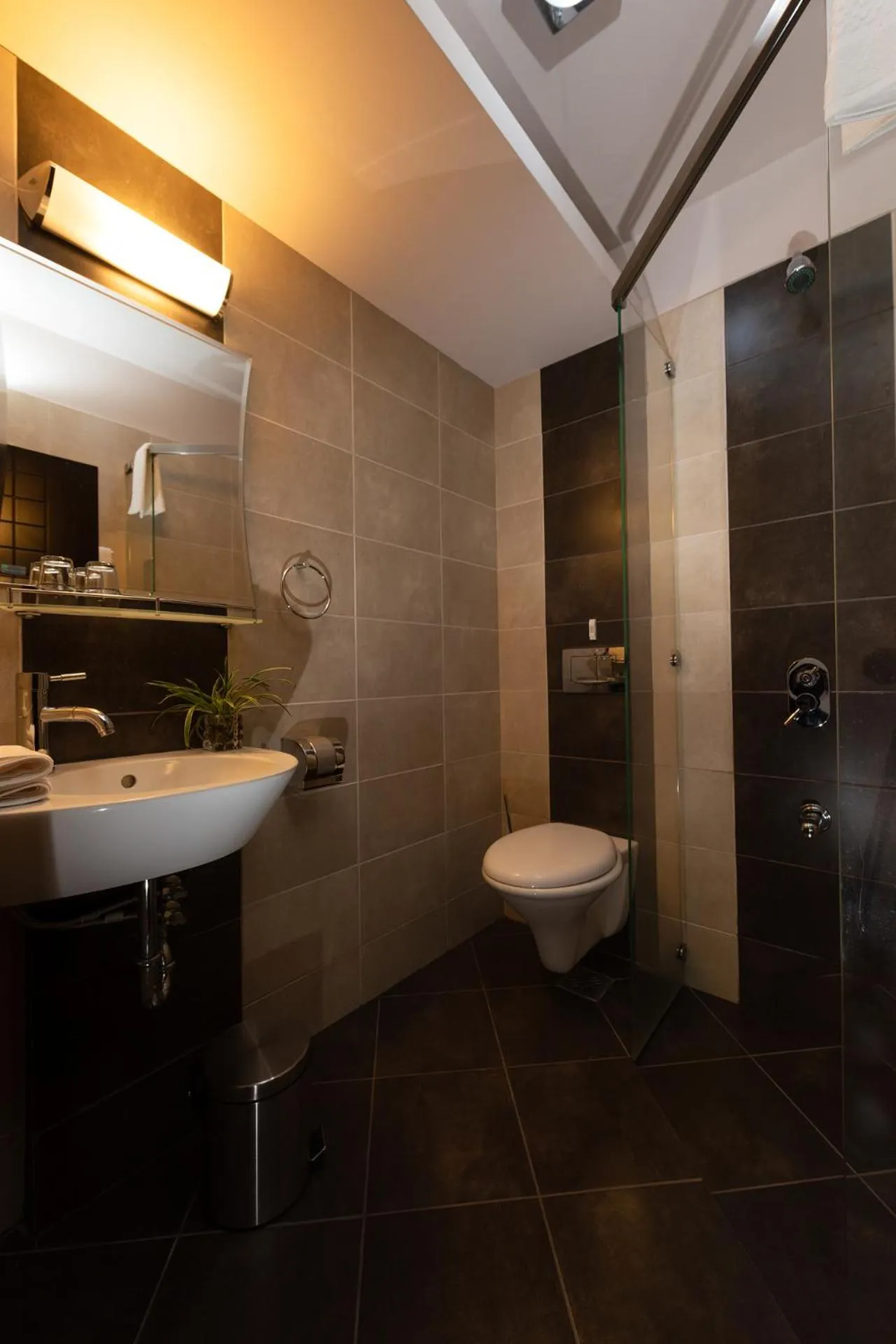 Shower in CityHome Aparthotel