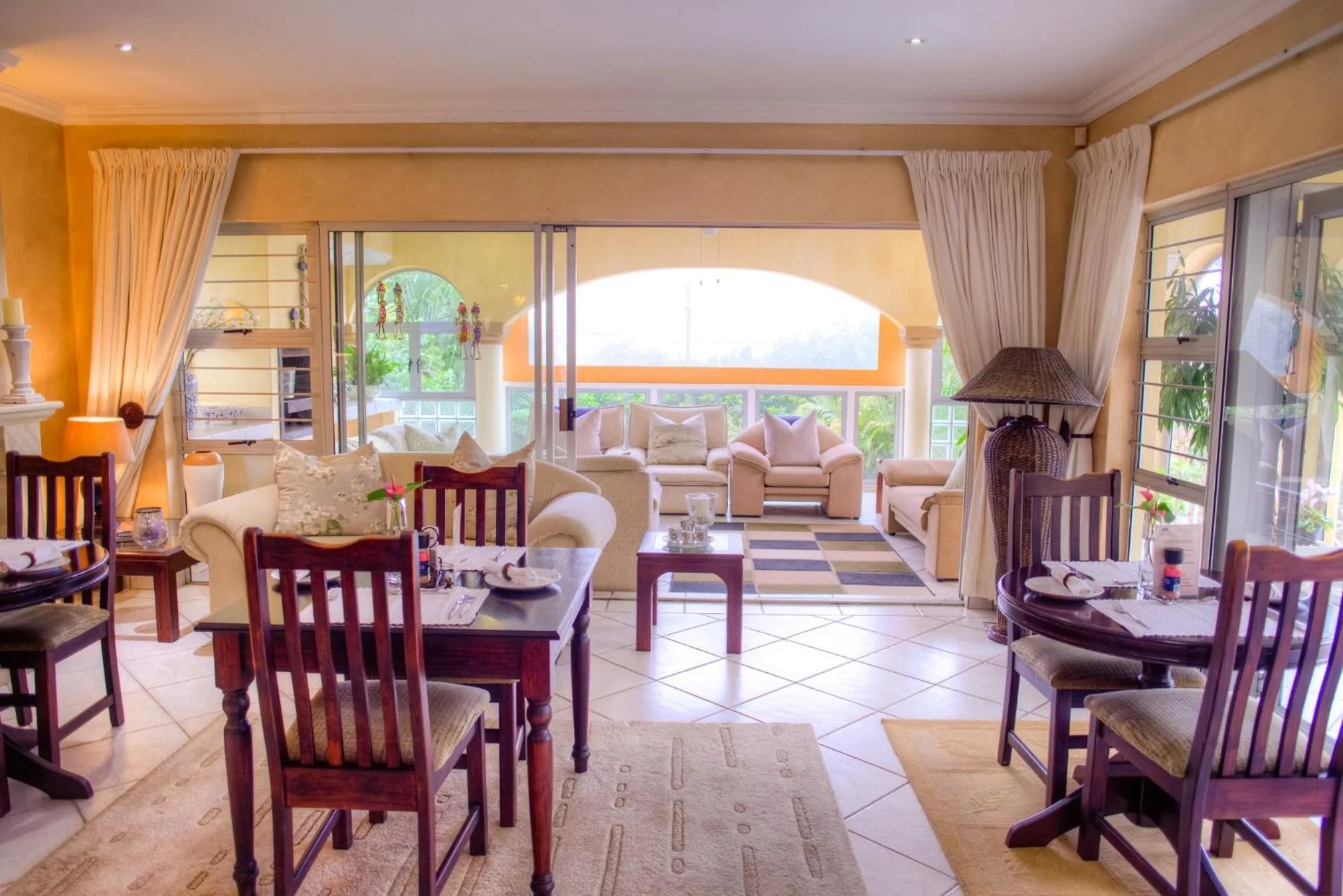 Restaurant/places to eat in Anchor's Rest Guesthouse and Self Catering