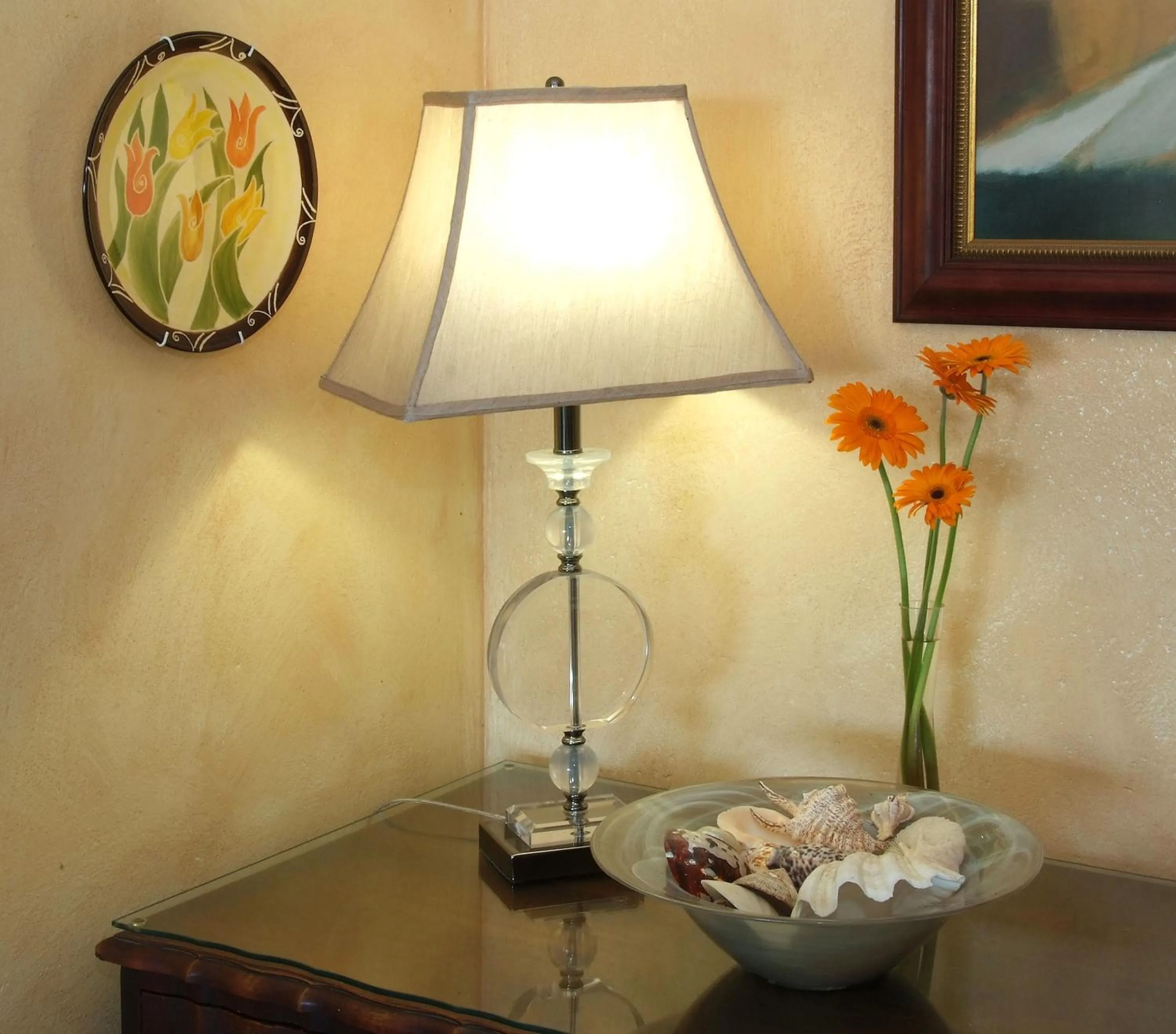 Communal lounge/ TV room in Anchor's Rest Guesthouse and Self Catering