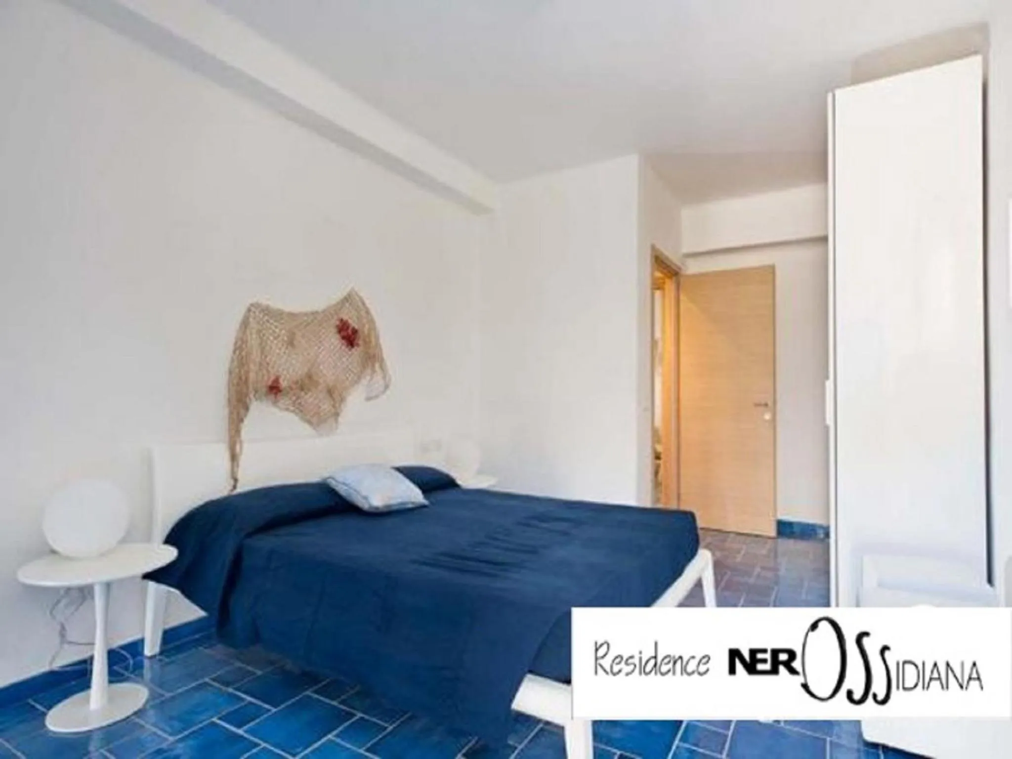 Bedroom in NerOssidiana