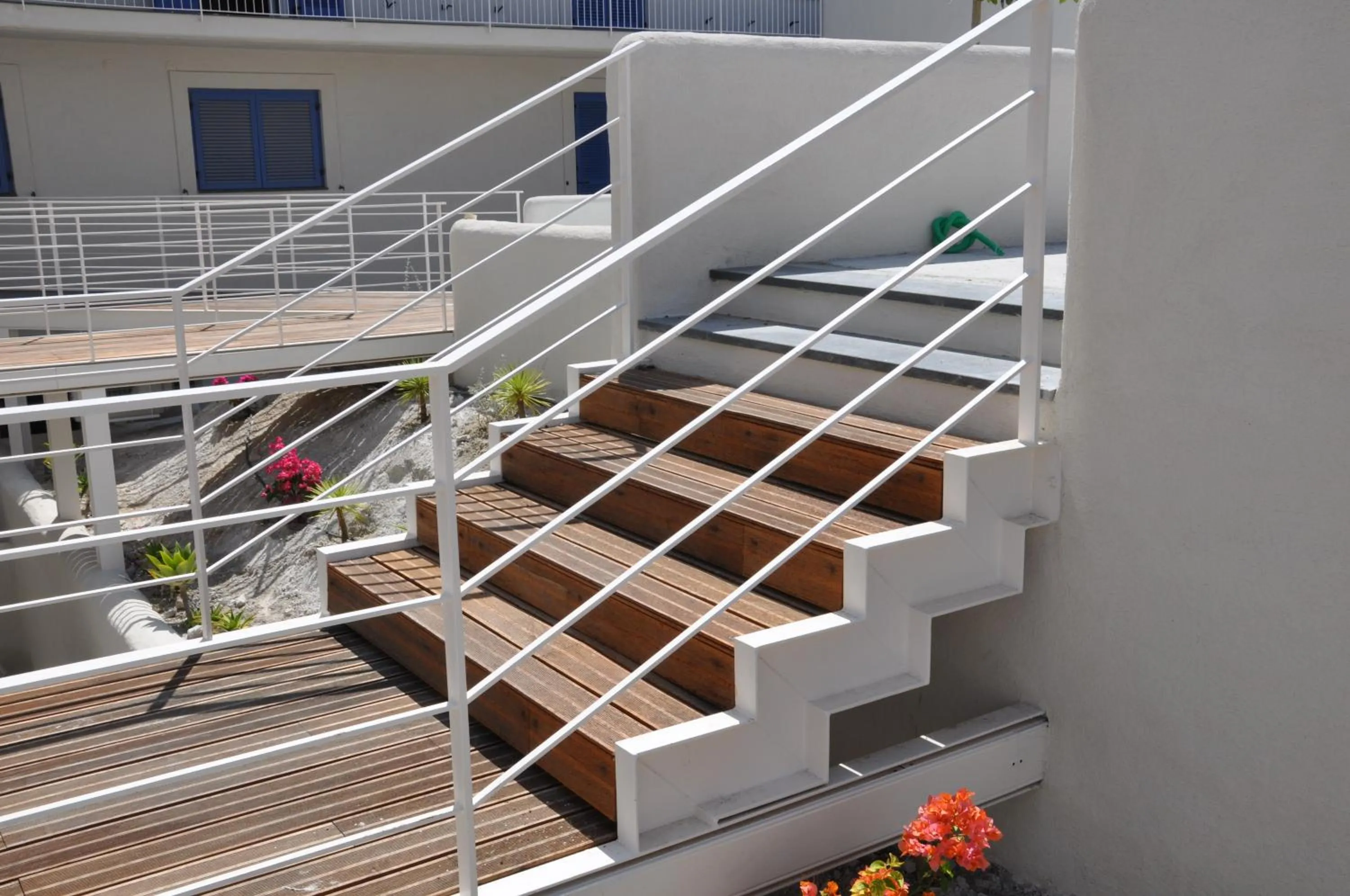 Decorative detail in NerOssidiana