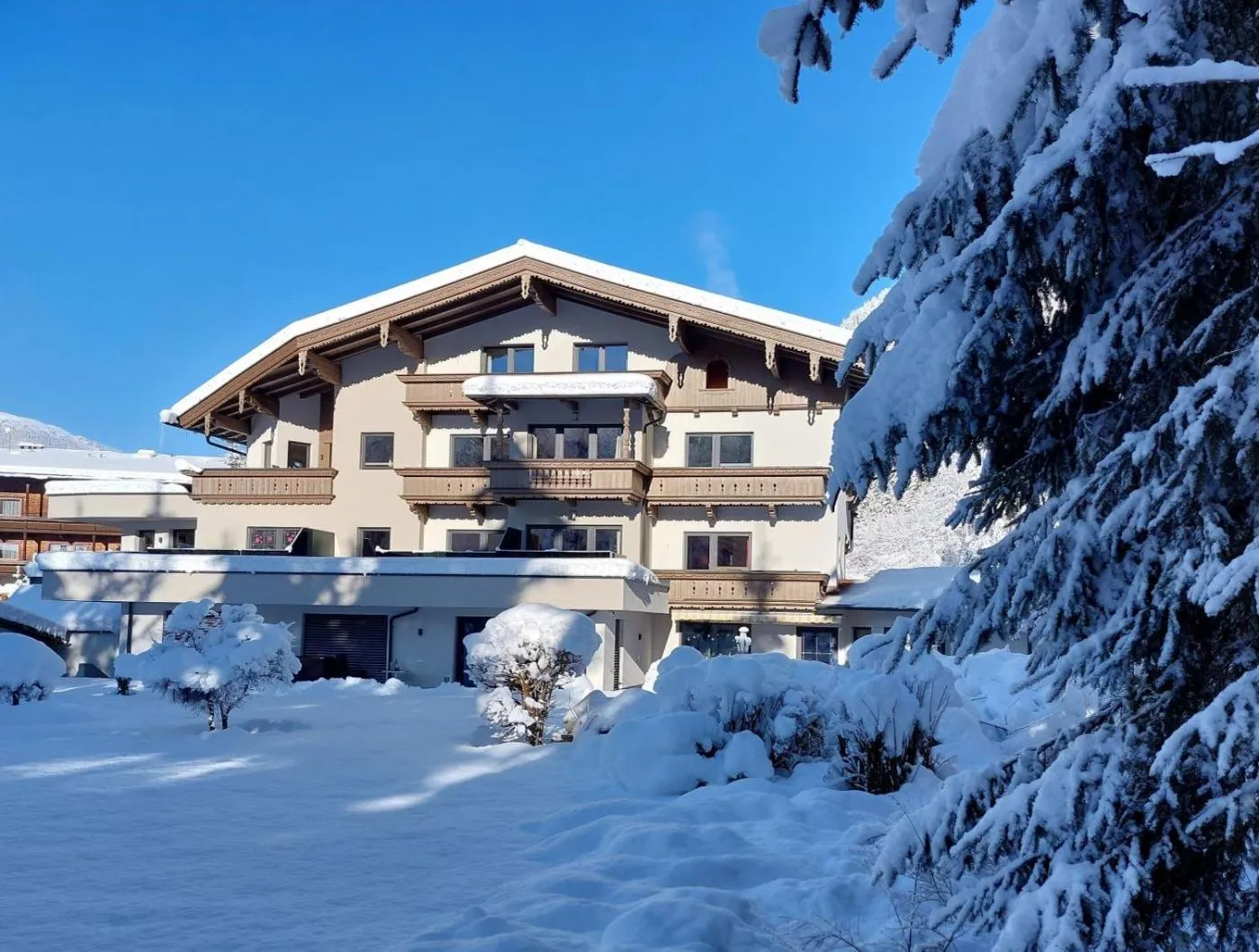 Property building in Hotel Garni Erler