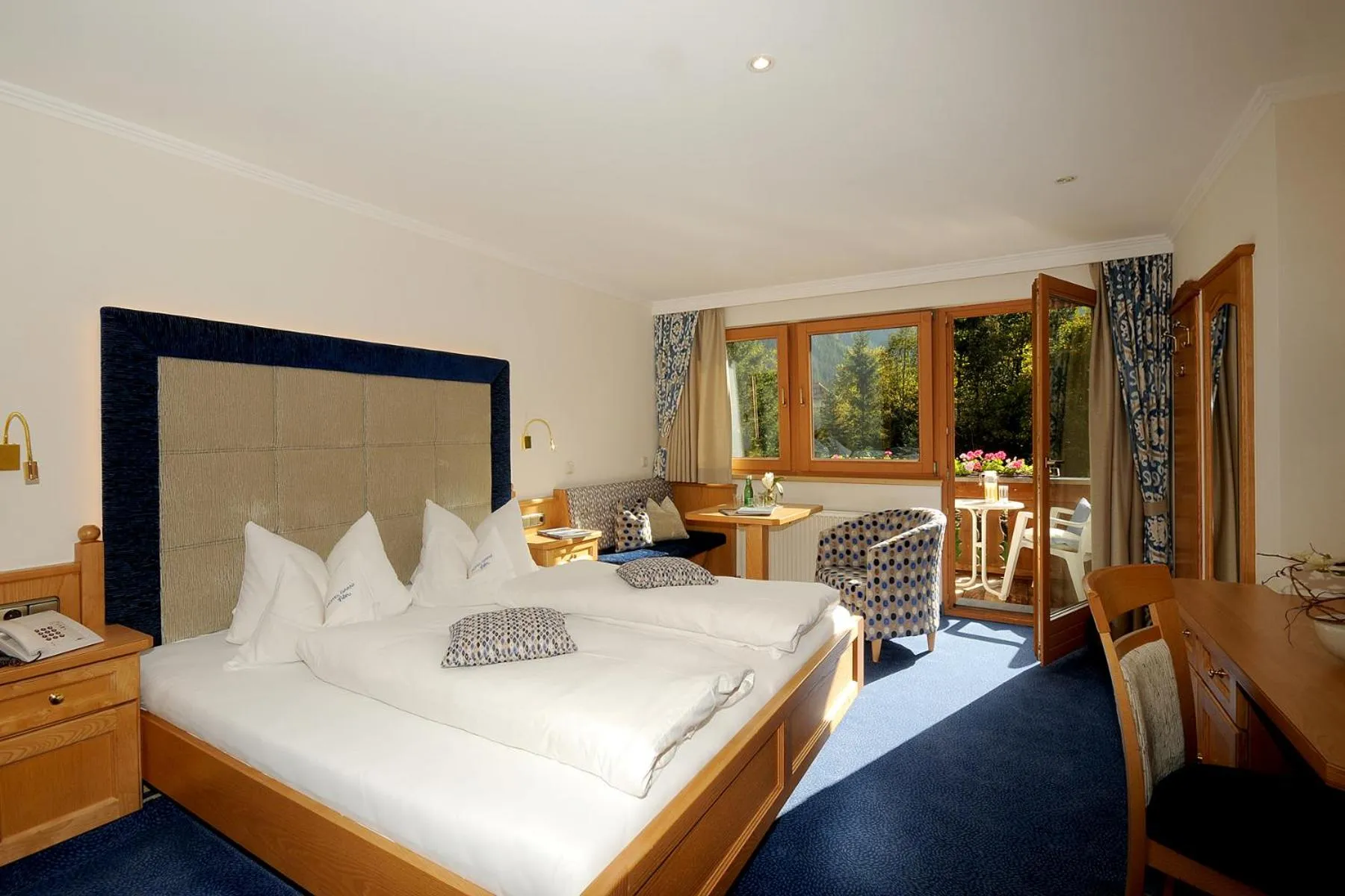 Bed in Hotel Garni Erler