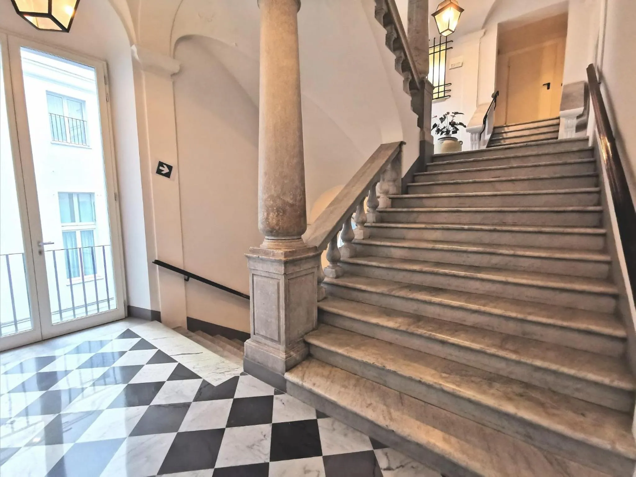 Facade/entrance in Hotel De Ville