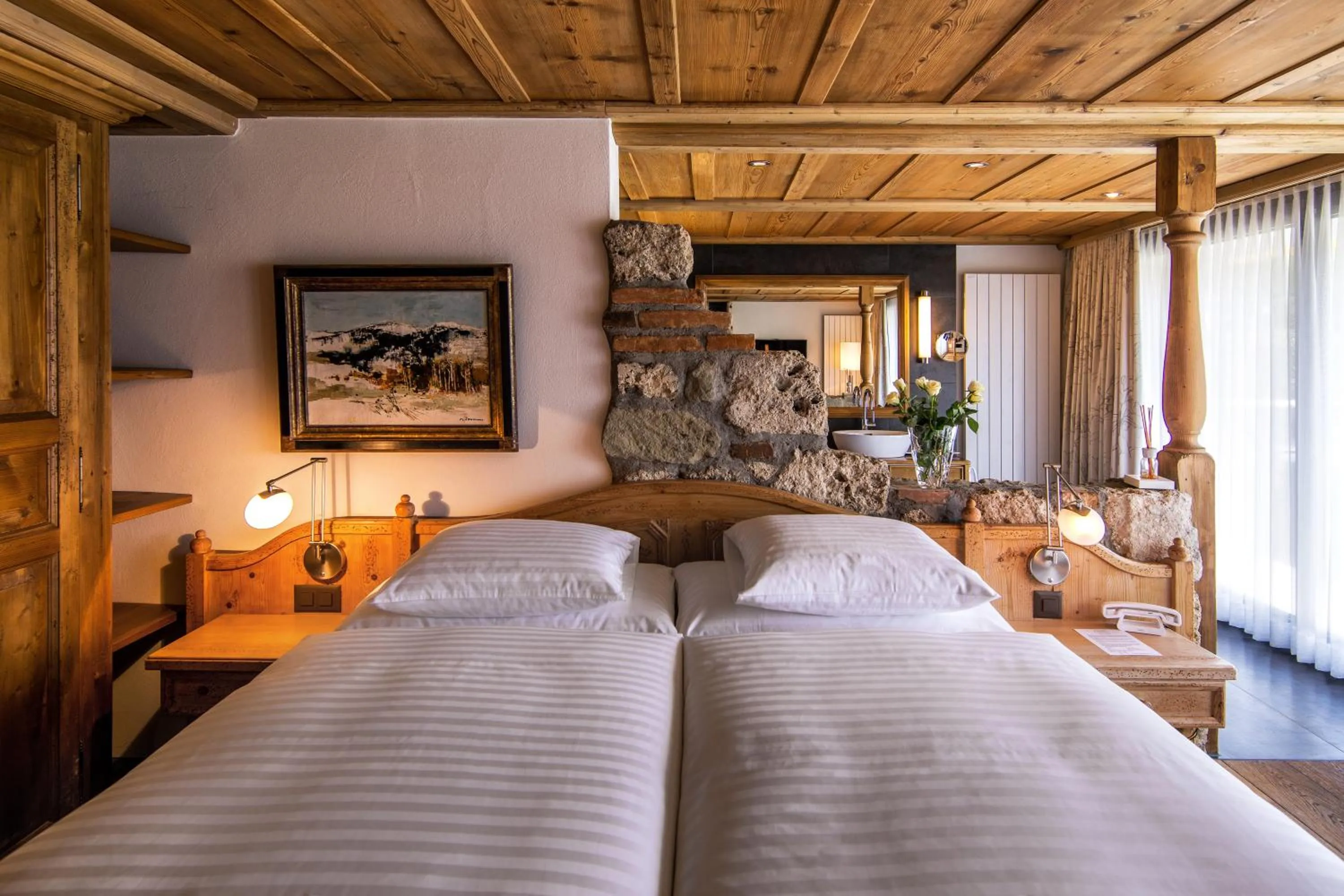 Bed in Hotel Schönegg