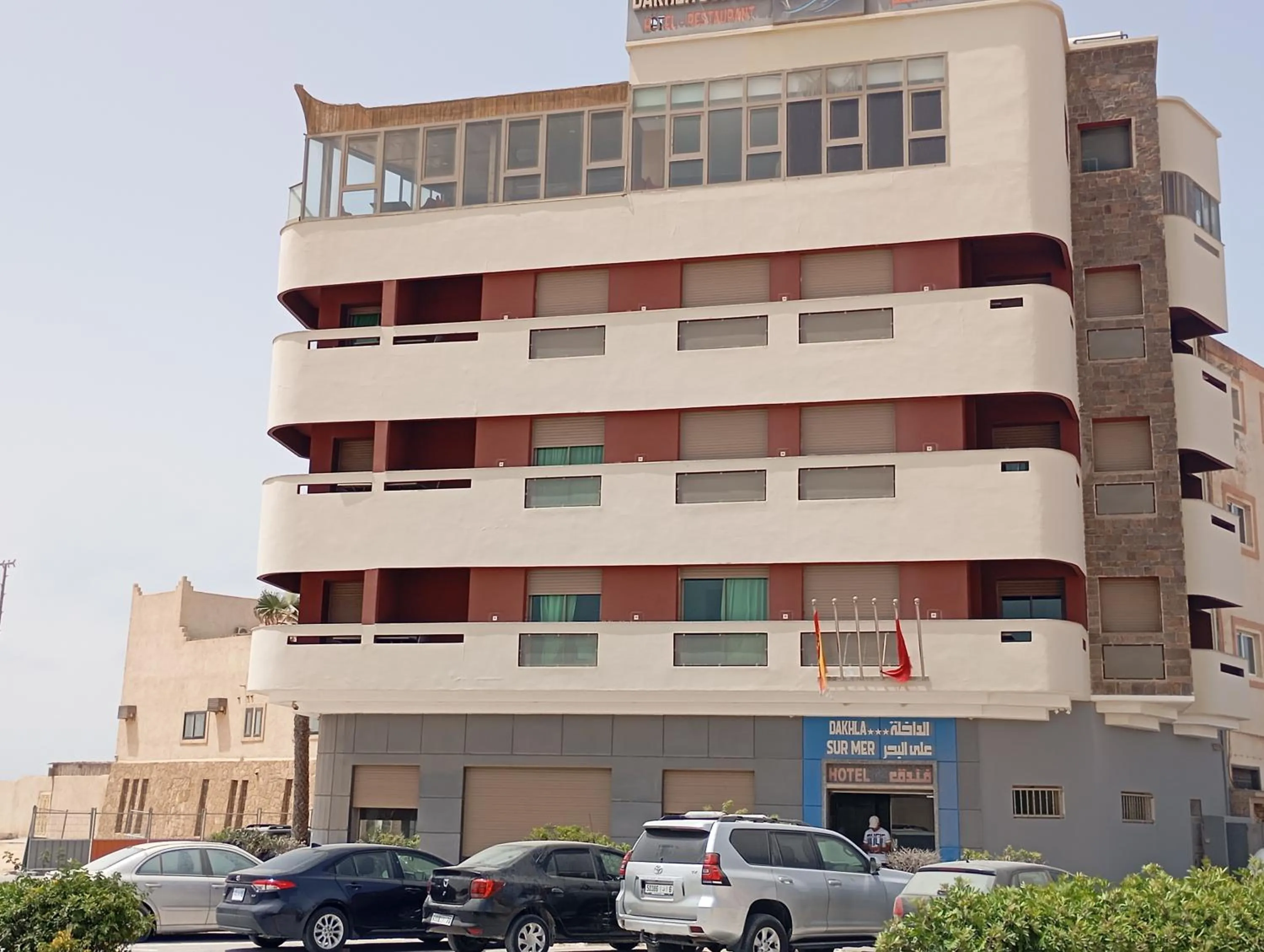 Property building in Dakhla Sur Mer Hôtel