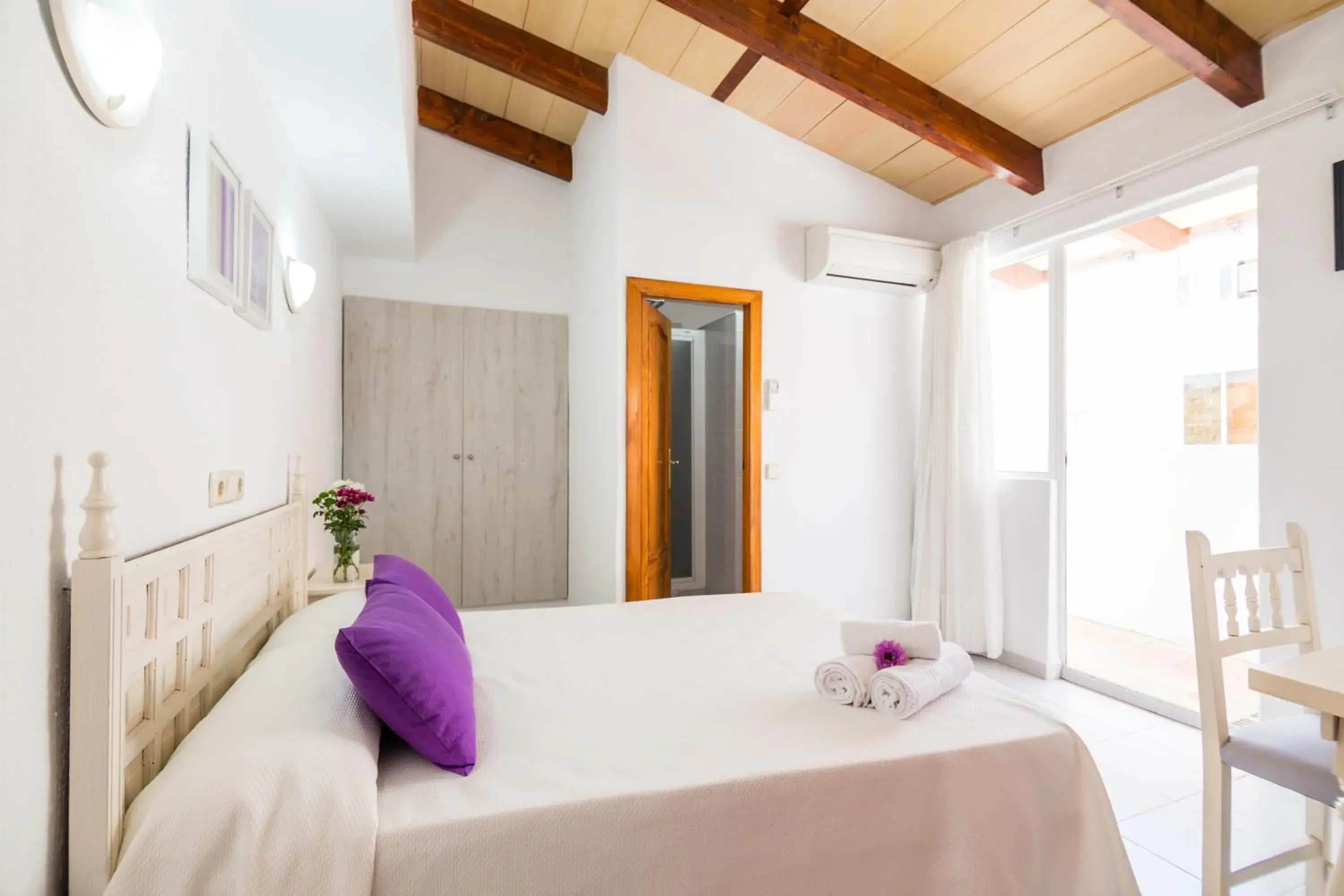 Double Room (1-2 Adults) in Garau Petit Hotel Double Room (1-2 Adults) in Garau Petit Hotel