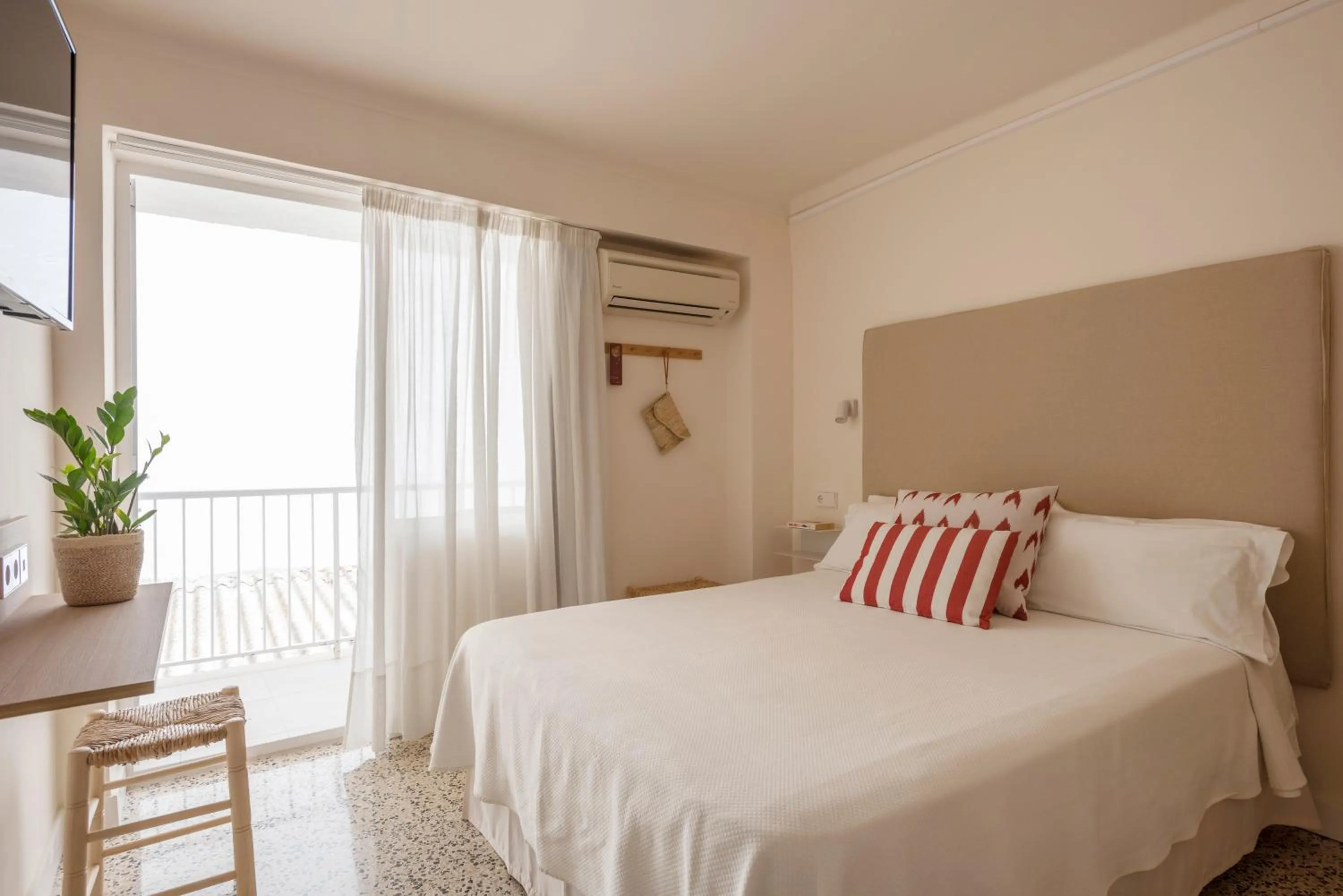 Bed in Garau Petit Hotel