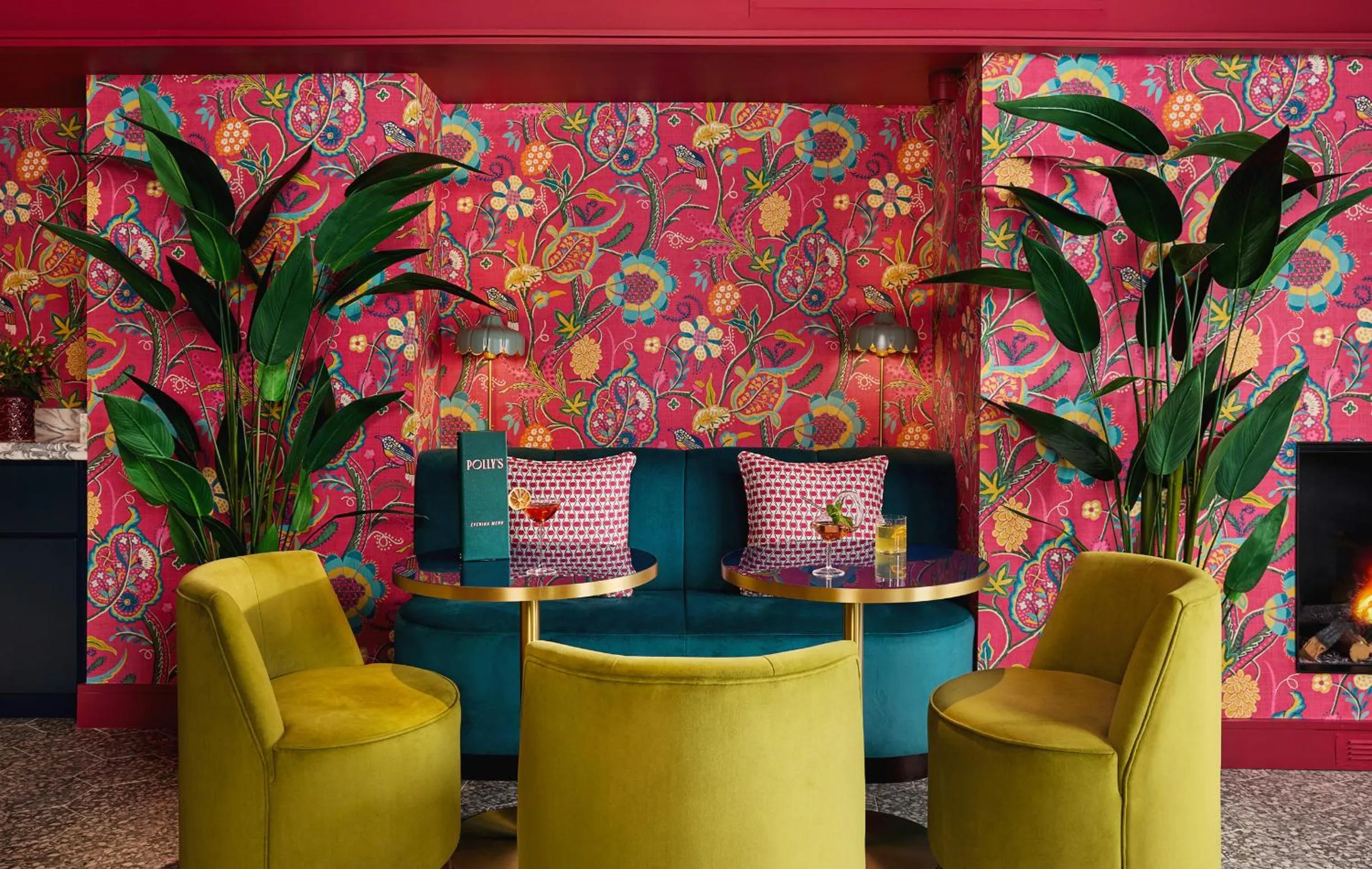 Lounge or bar in The Ross