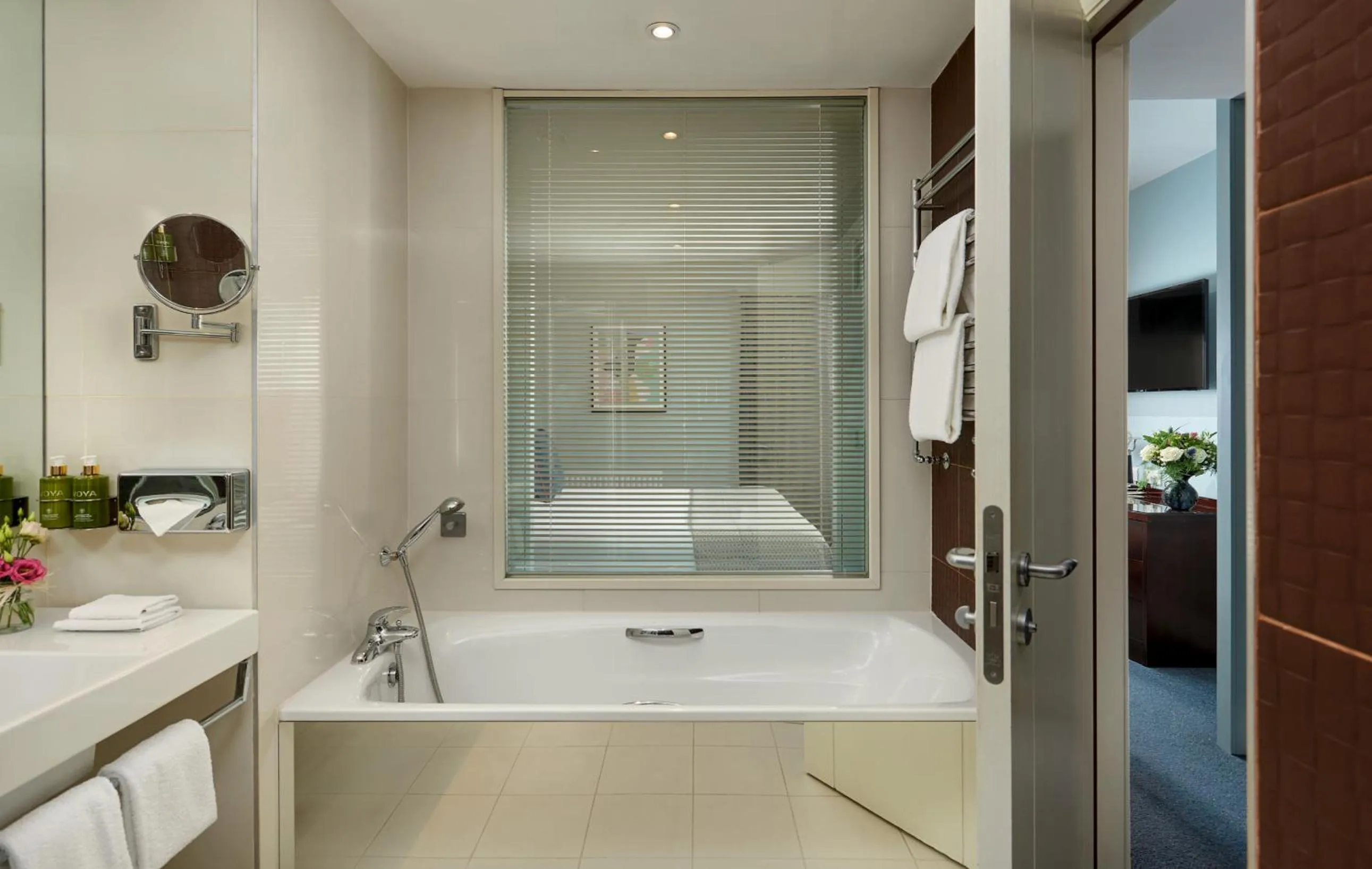 Bathroom in The Ross