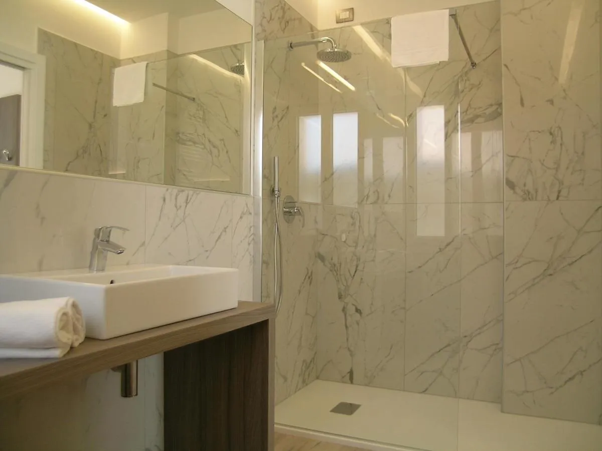 Shower in Hotel Belvedere