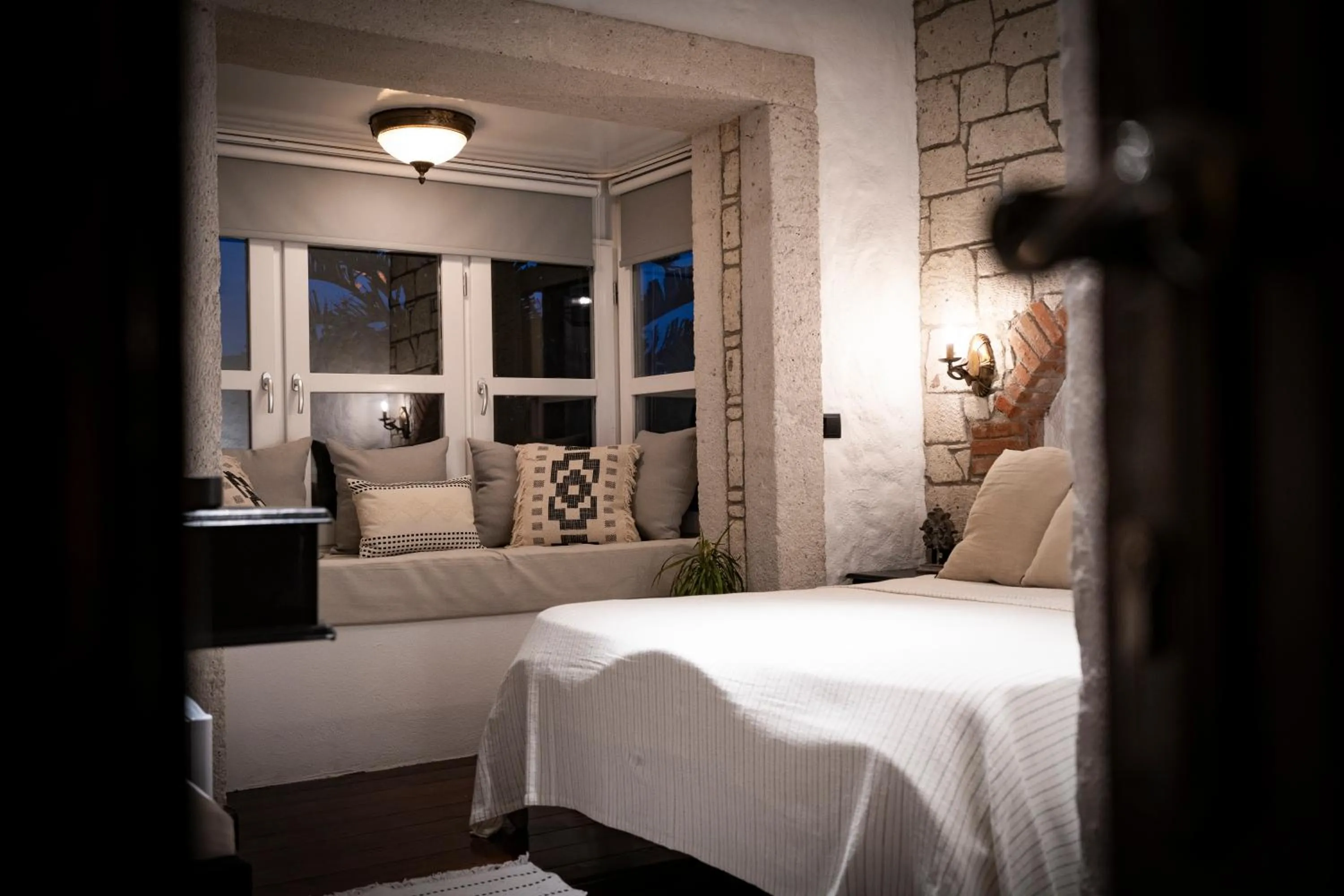 Night, Bed in Aleysim Alaçatı-Design Als