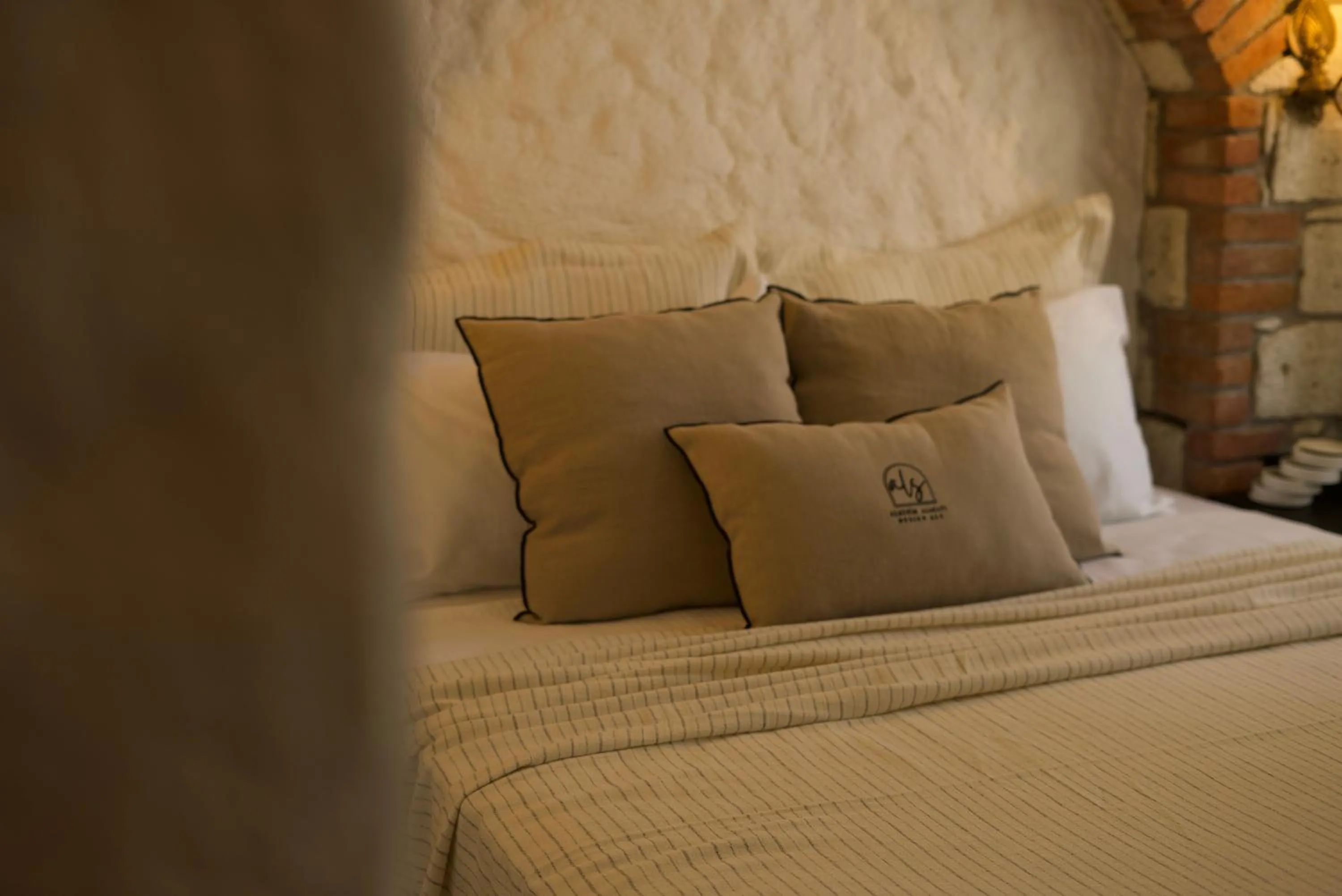 Bedroom, Bed in Aleysim Alaçatı-Design Als