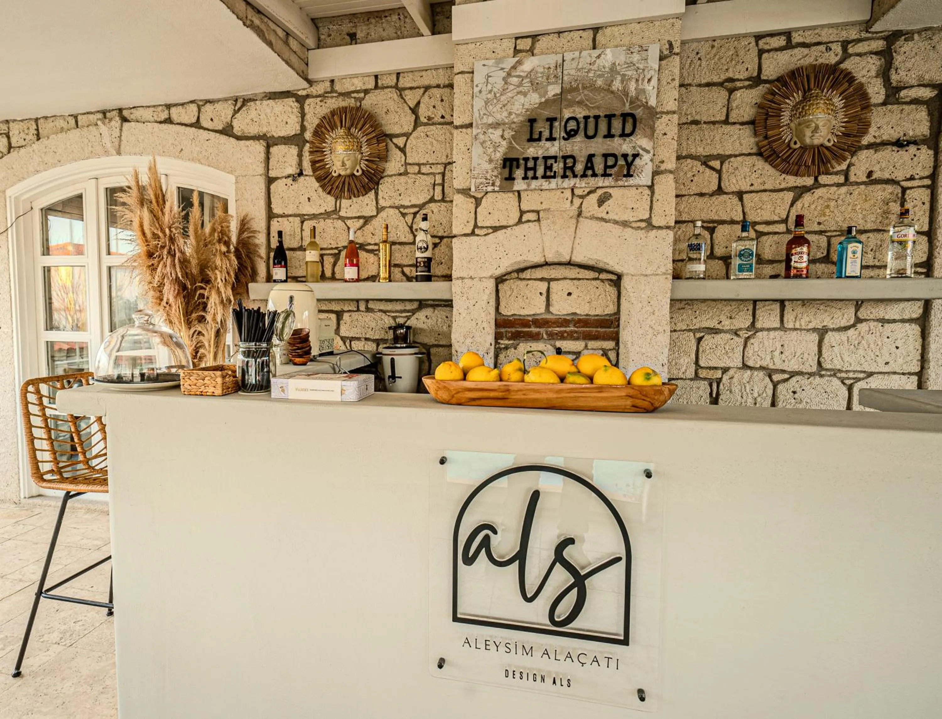 Lounge or bar in Aleysim Alaçatı-Design Als