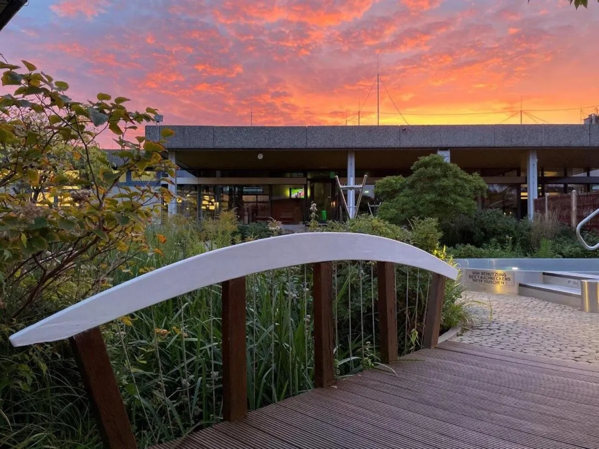 Hot Spring Bath in Haus Roseneck mit gratis Zugang zur Jod-Sole-Therme