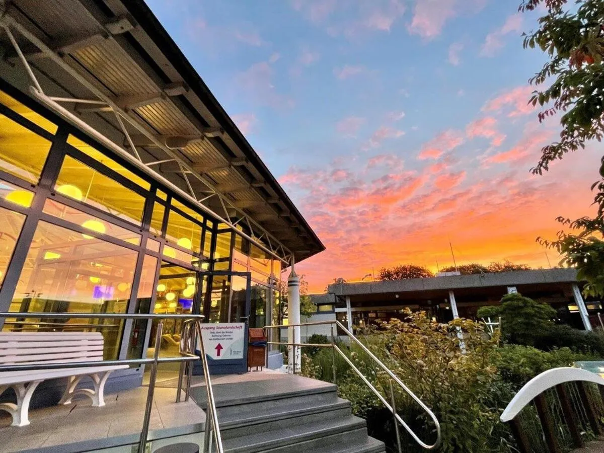 Hot Spring Bath in Haus Roseneck mit gratis Zugang zur Jod-Sole-Therme