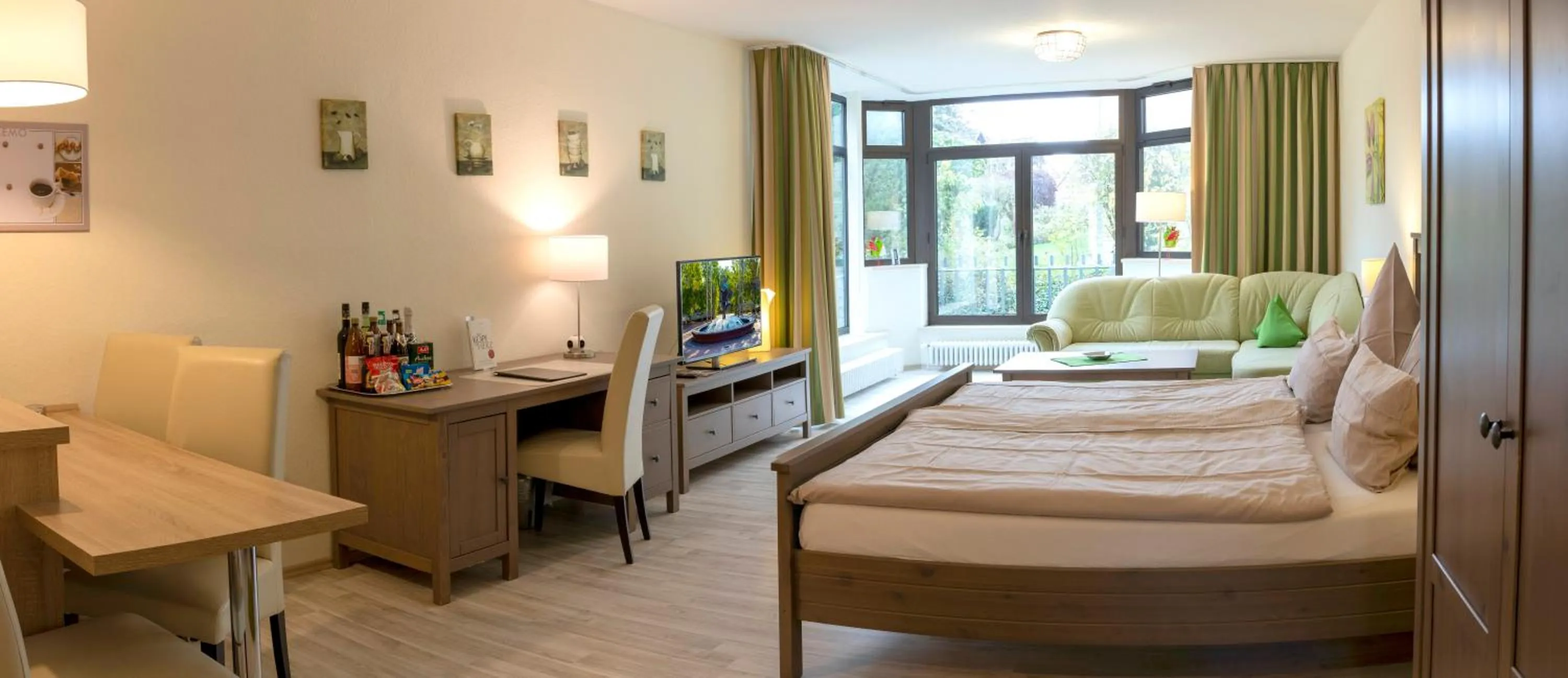 Photo of the whole room, Bed in Haus Roseneck mit gratis Zugang zur Jod-Sole-Therme