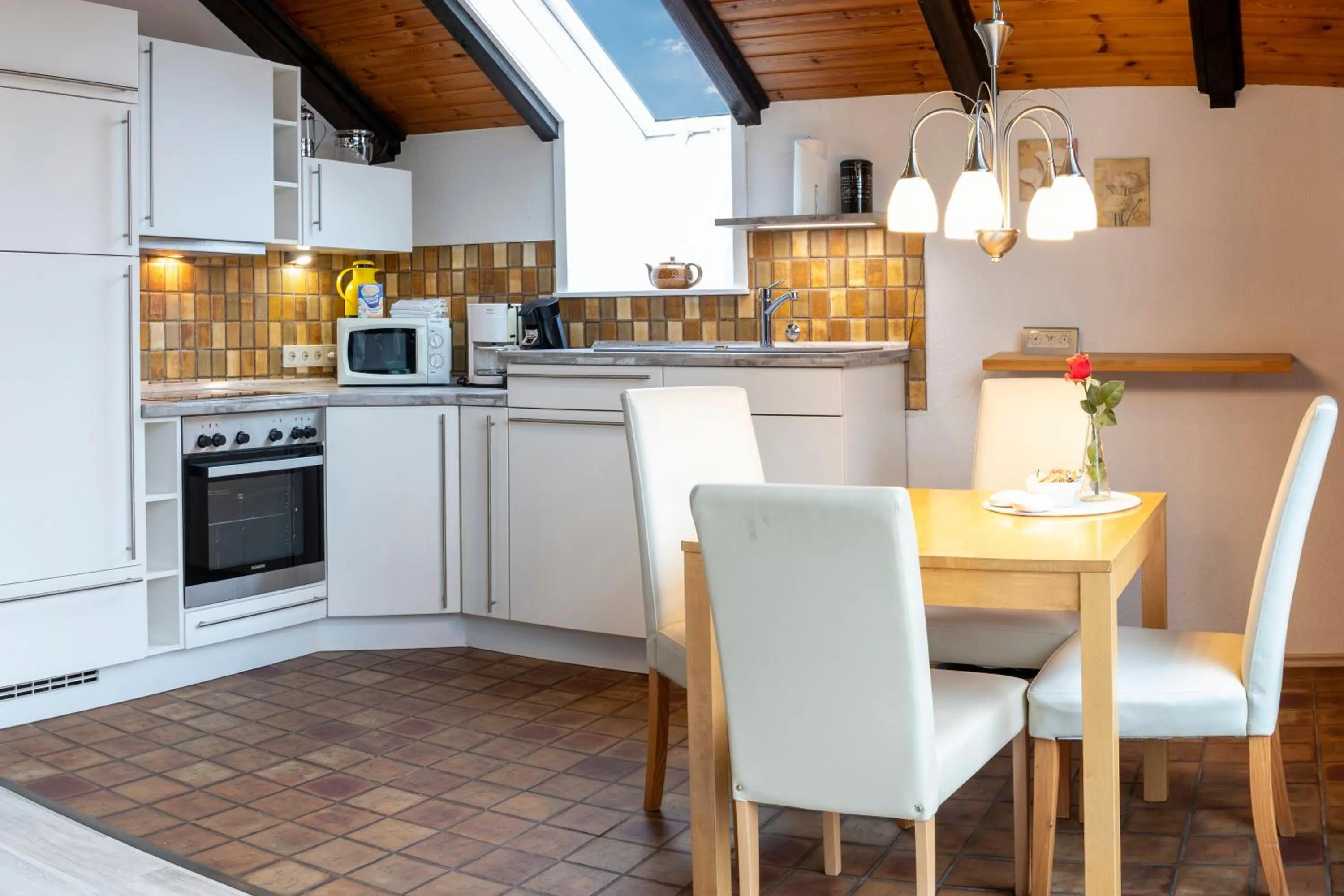 kitchen in Haus Roseneck mit gratis Zugang zur Jod-Sole-Therme