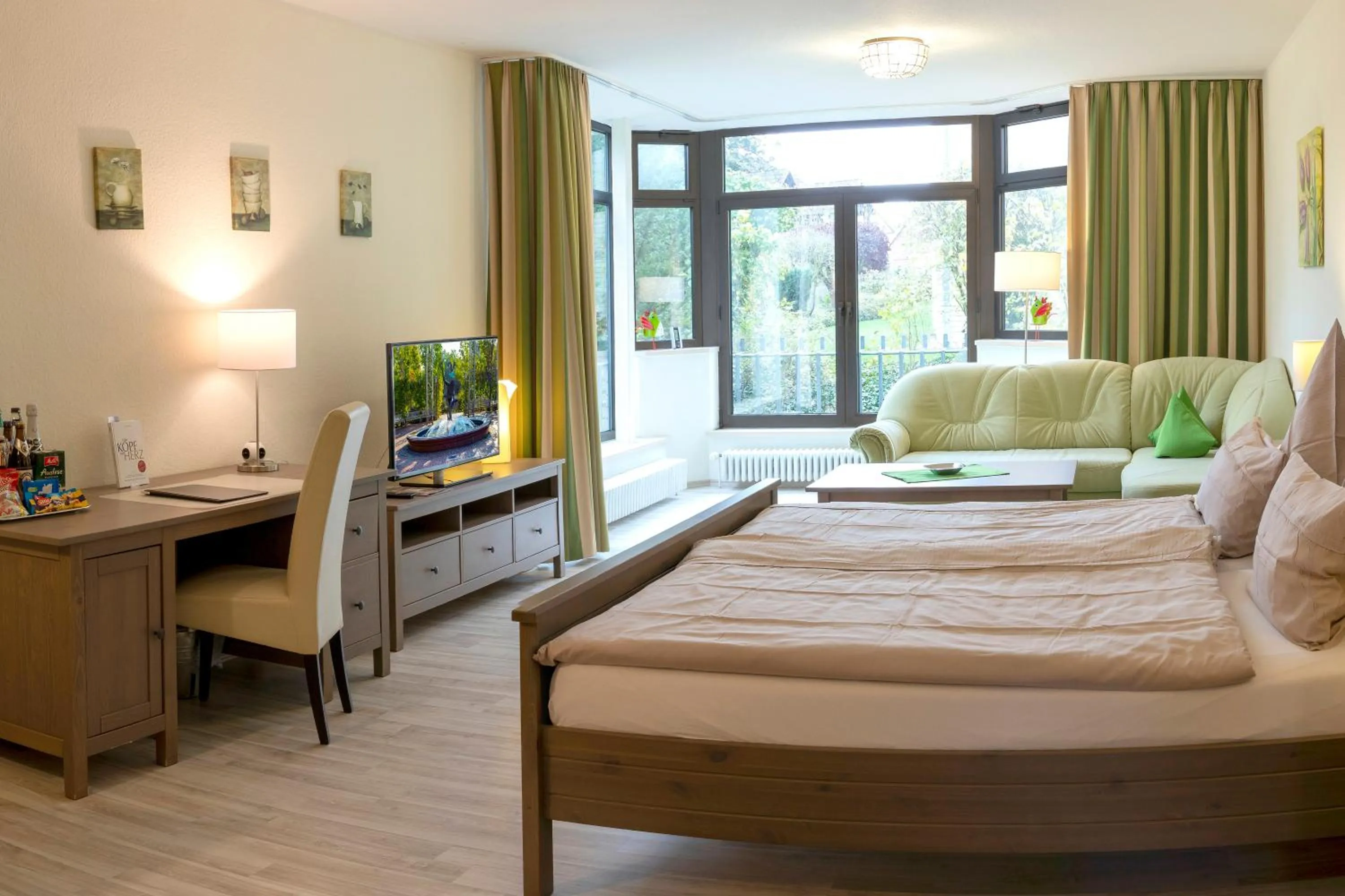 Photo of the whole room, Bed in Haus Roseneck mit gratis Zugang zur Jod-Sole-Therme