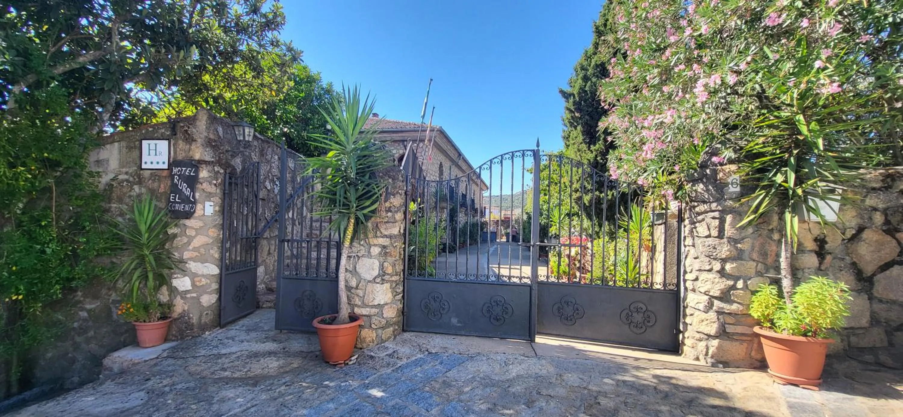 Property building in Hotel Rural El Convento