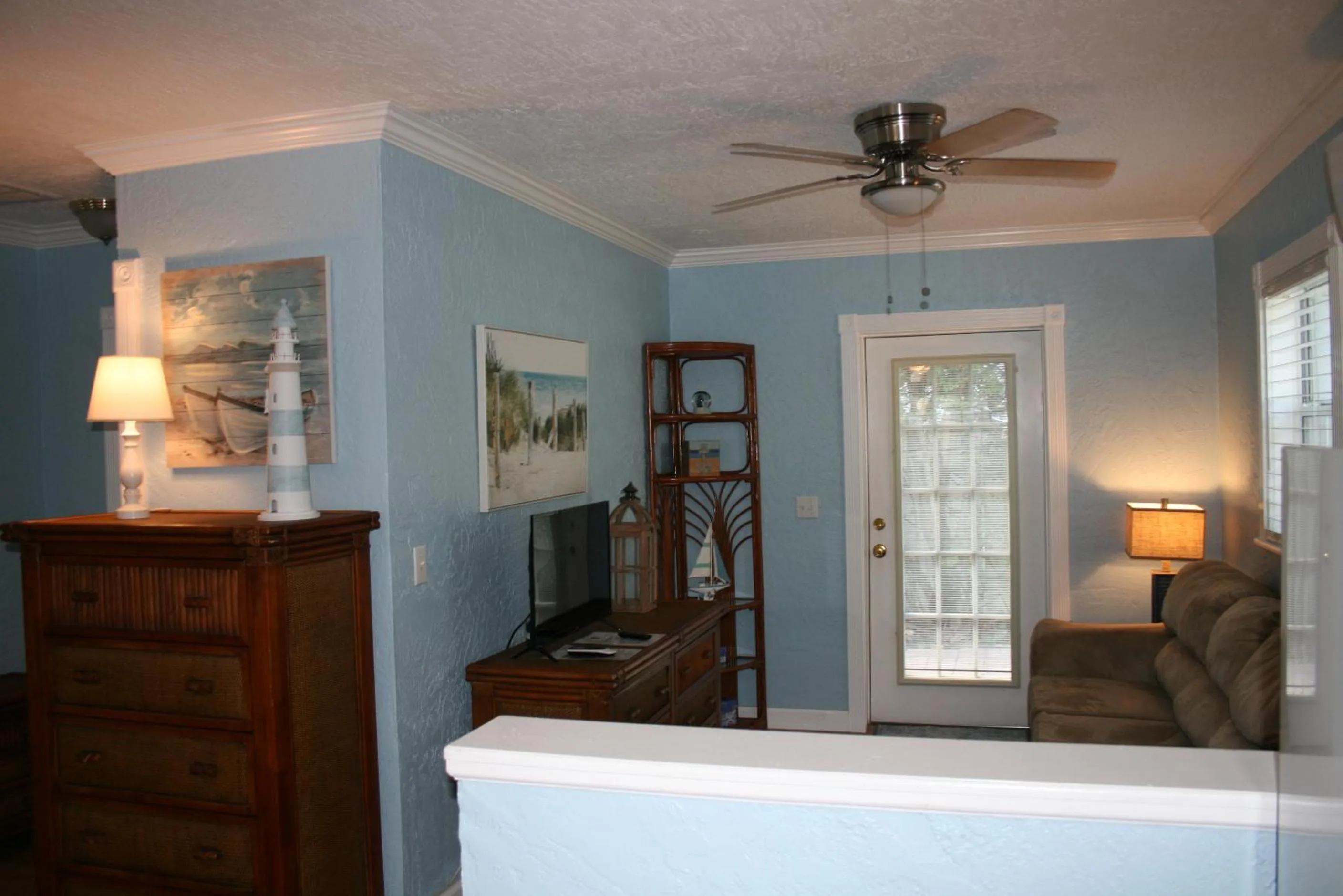 Living room in Pirates Pointe Resort