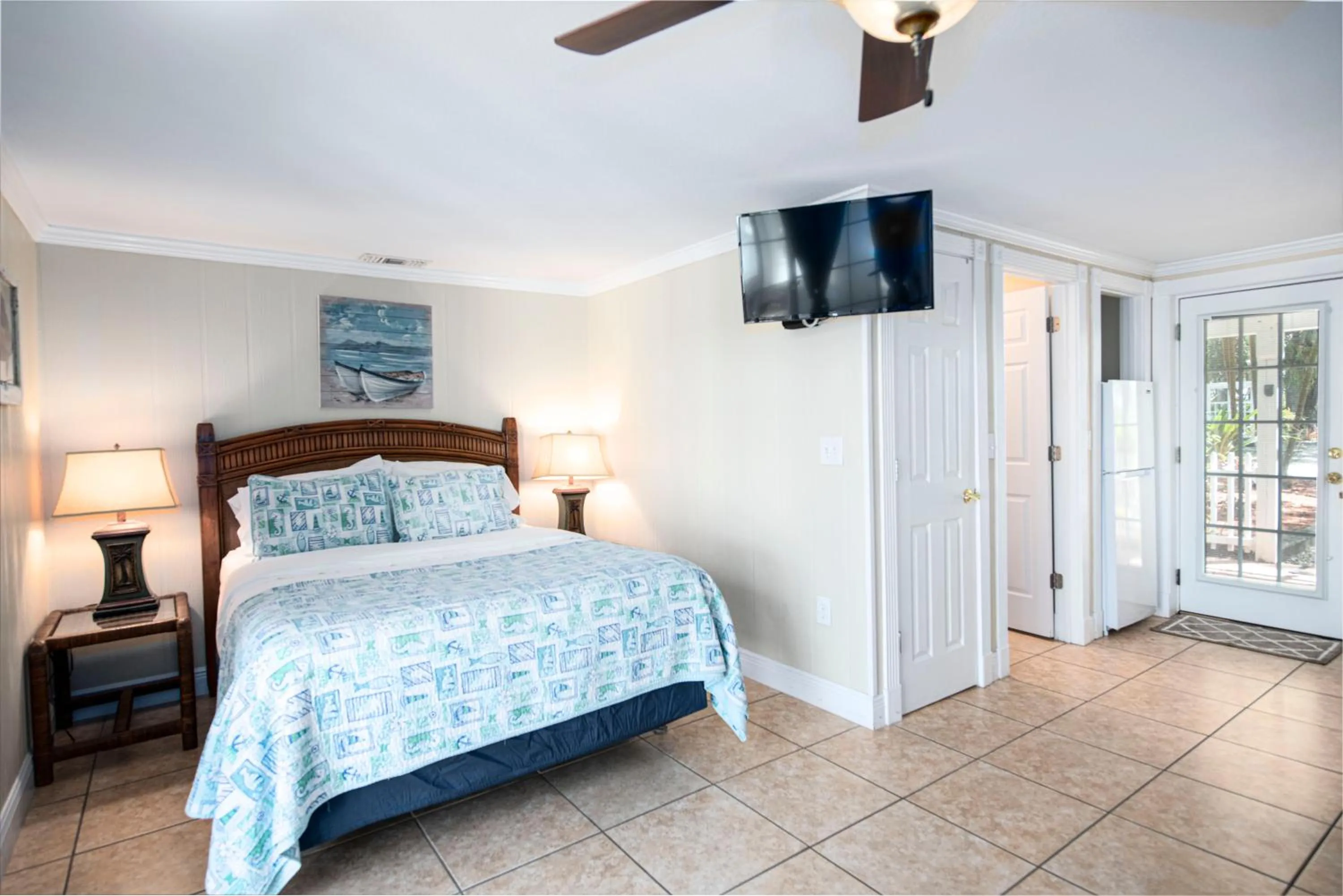 Bed in Pirates Pointe Resort