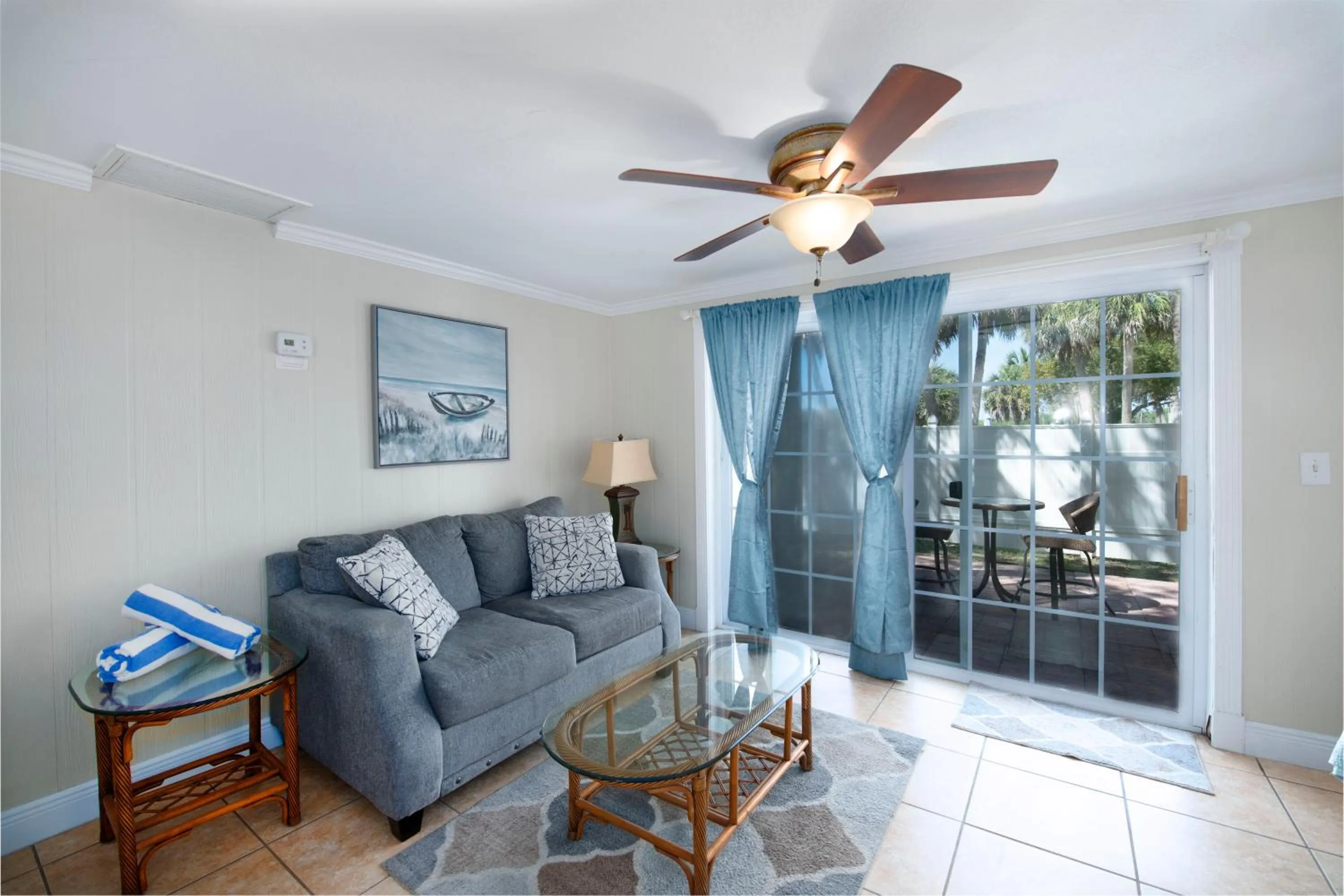 Living room in Pirates Pointe Resort