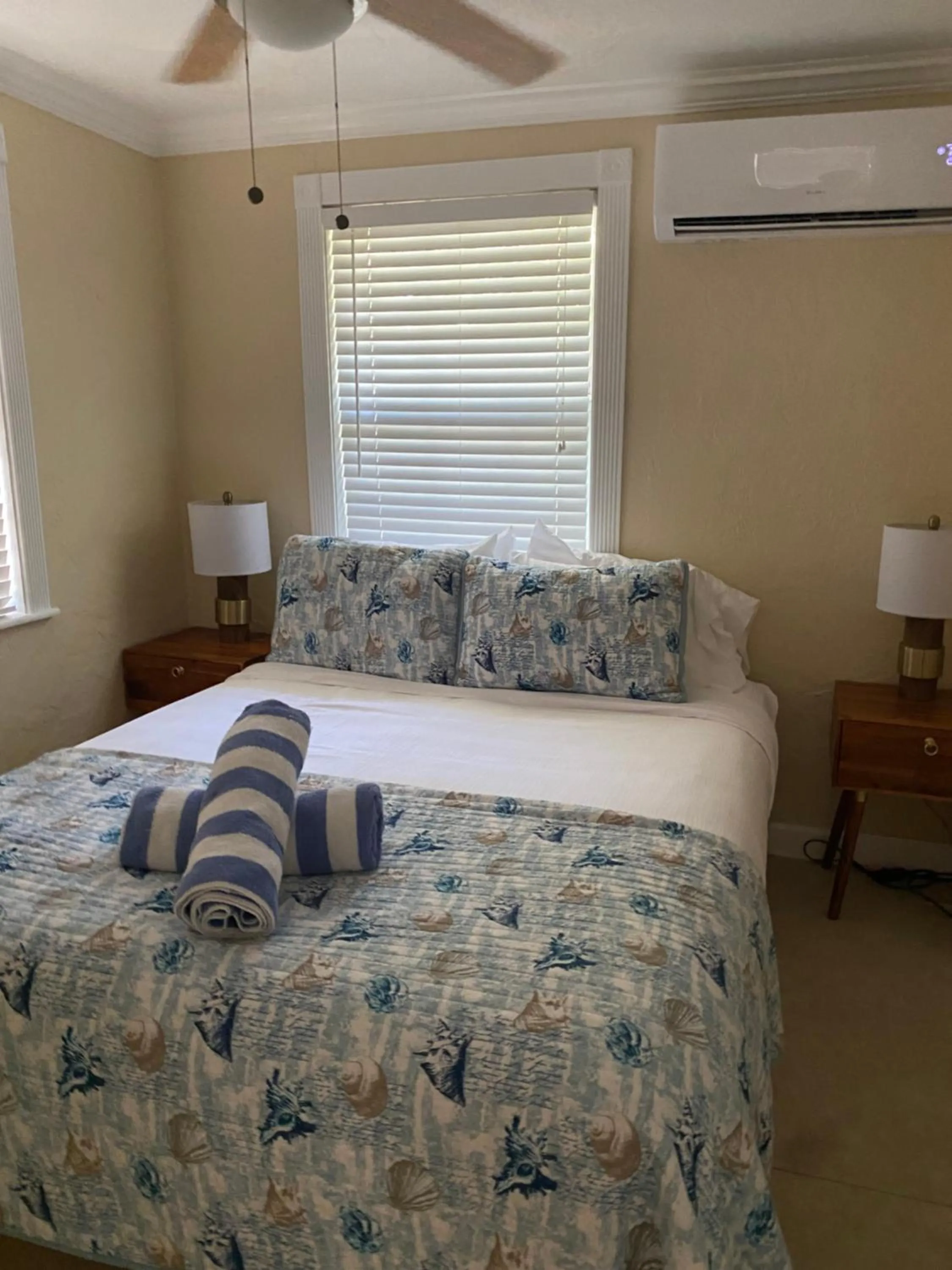 Bedroom, Bed in Pirates Pointe Resort
