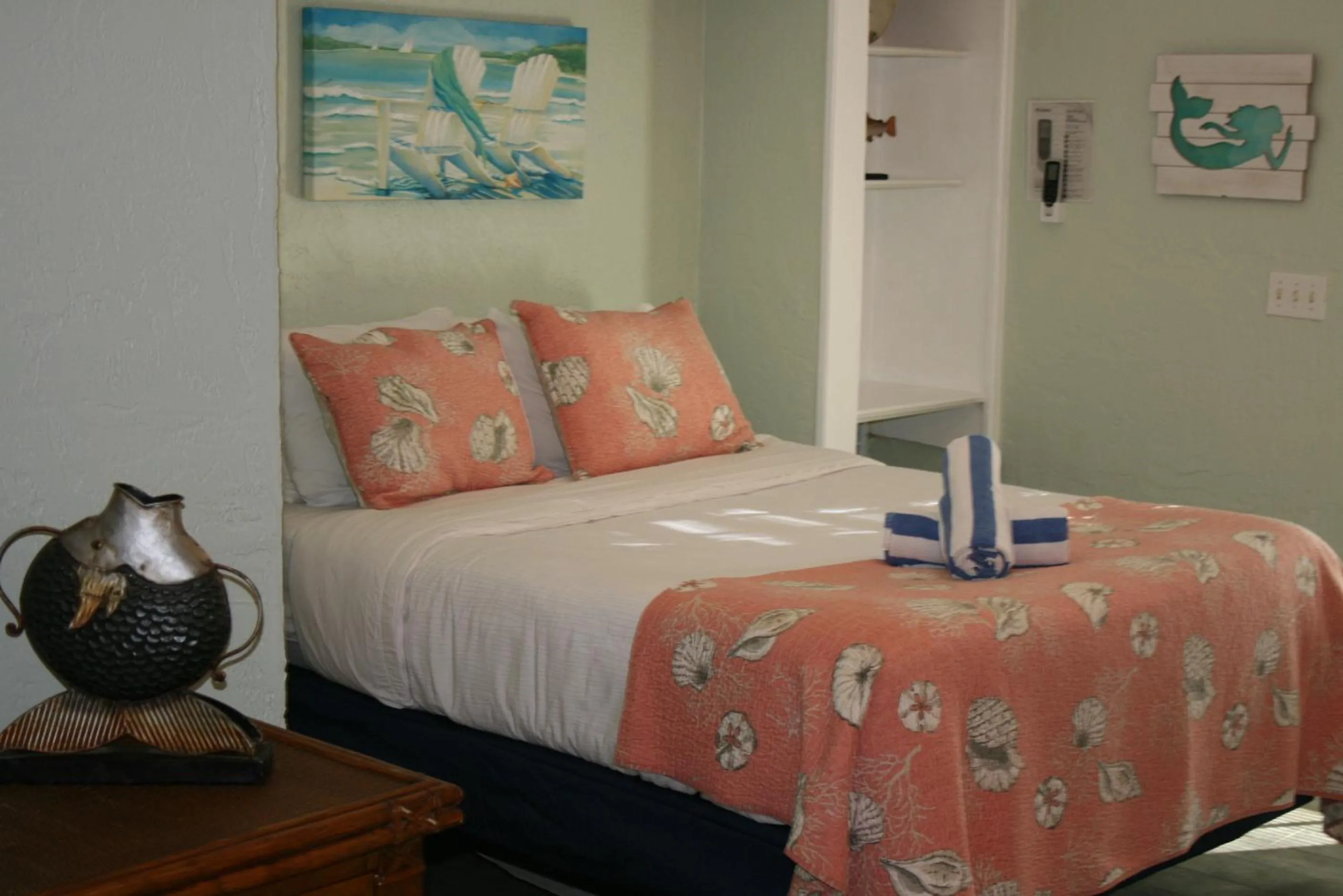 Bed in Pirates Pointe Resort