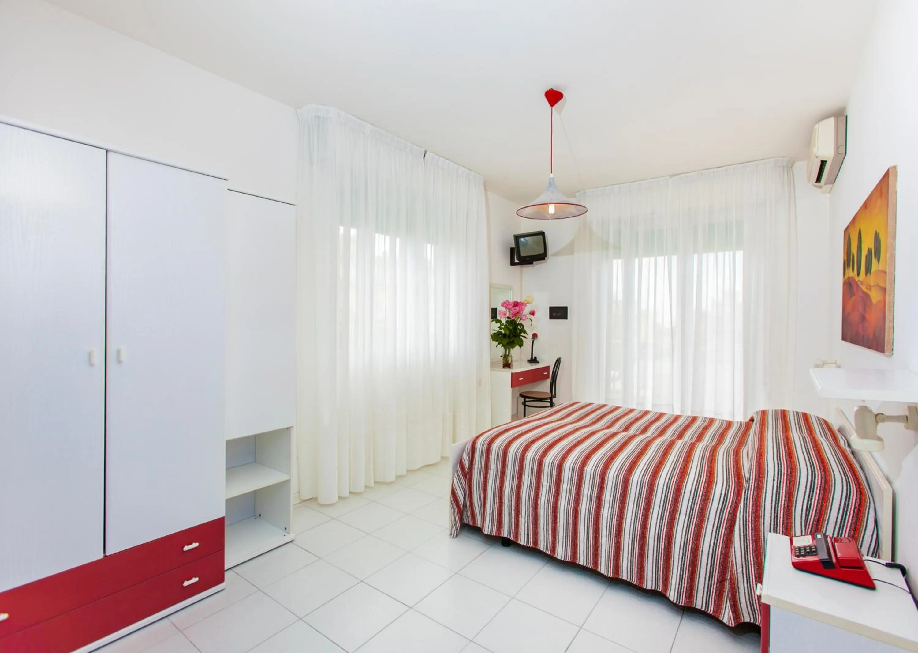 Bedroom, Bed in Hotel Wally