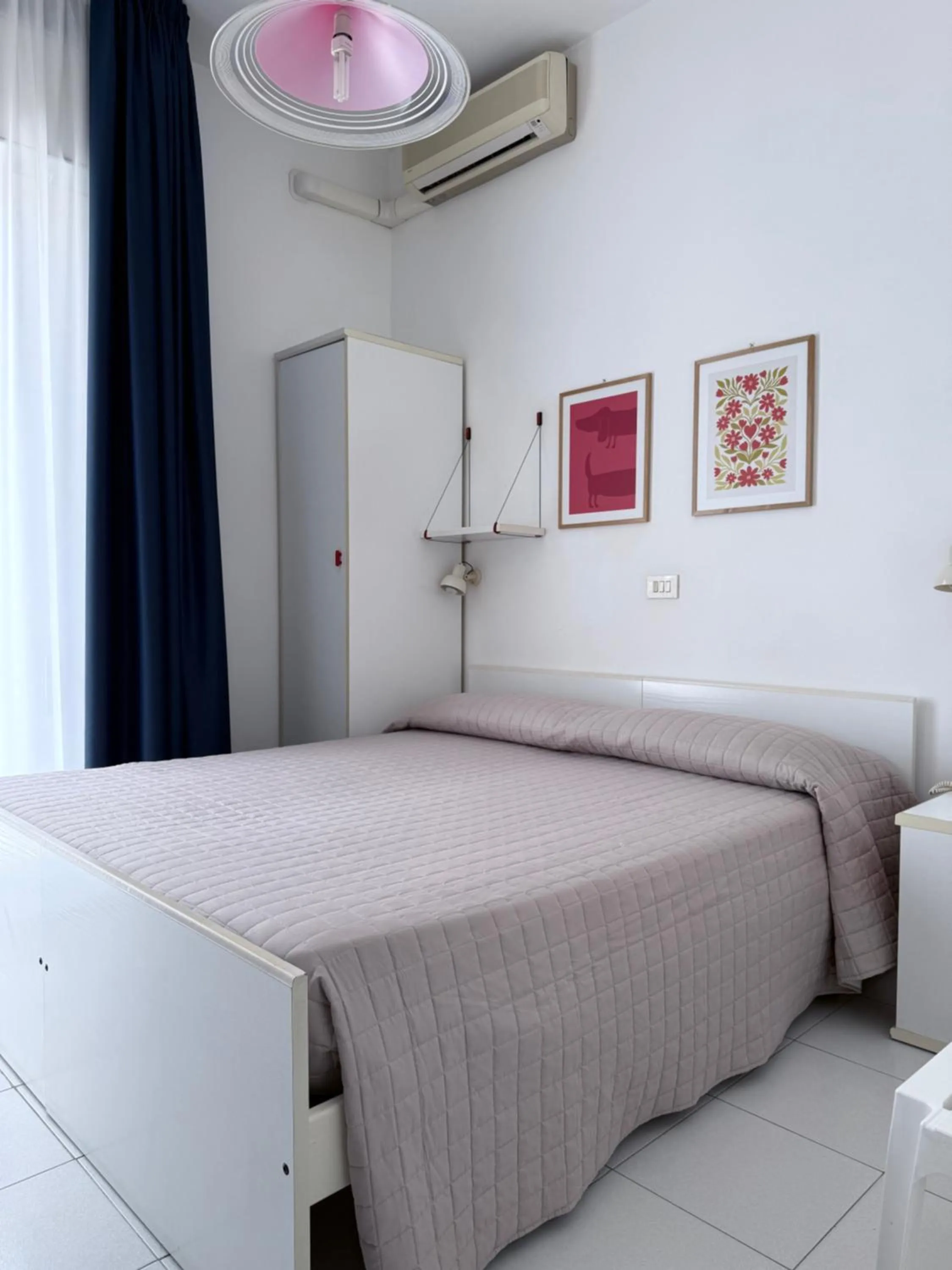 Bedroom, Bed in Hotel Wally