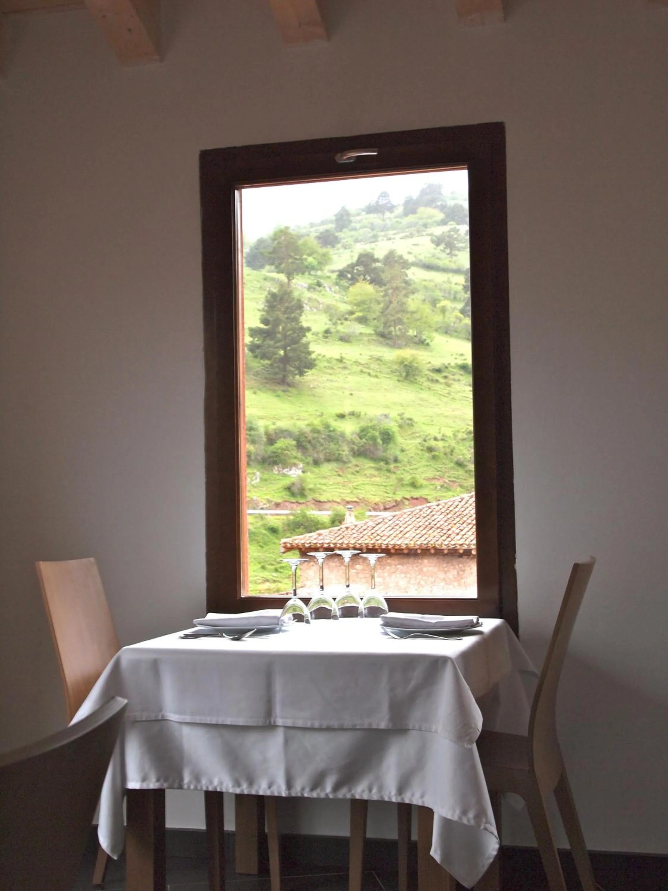 Restaurant/places to eat in Posada Real La Almazuela