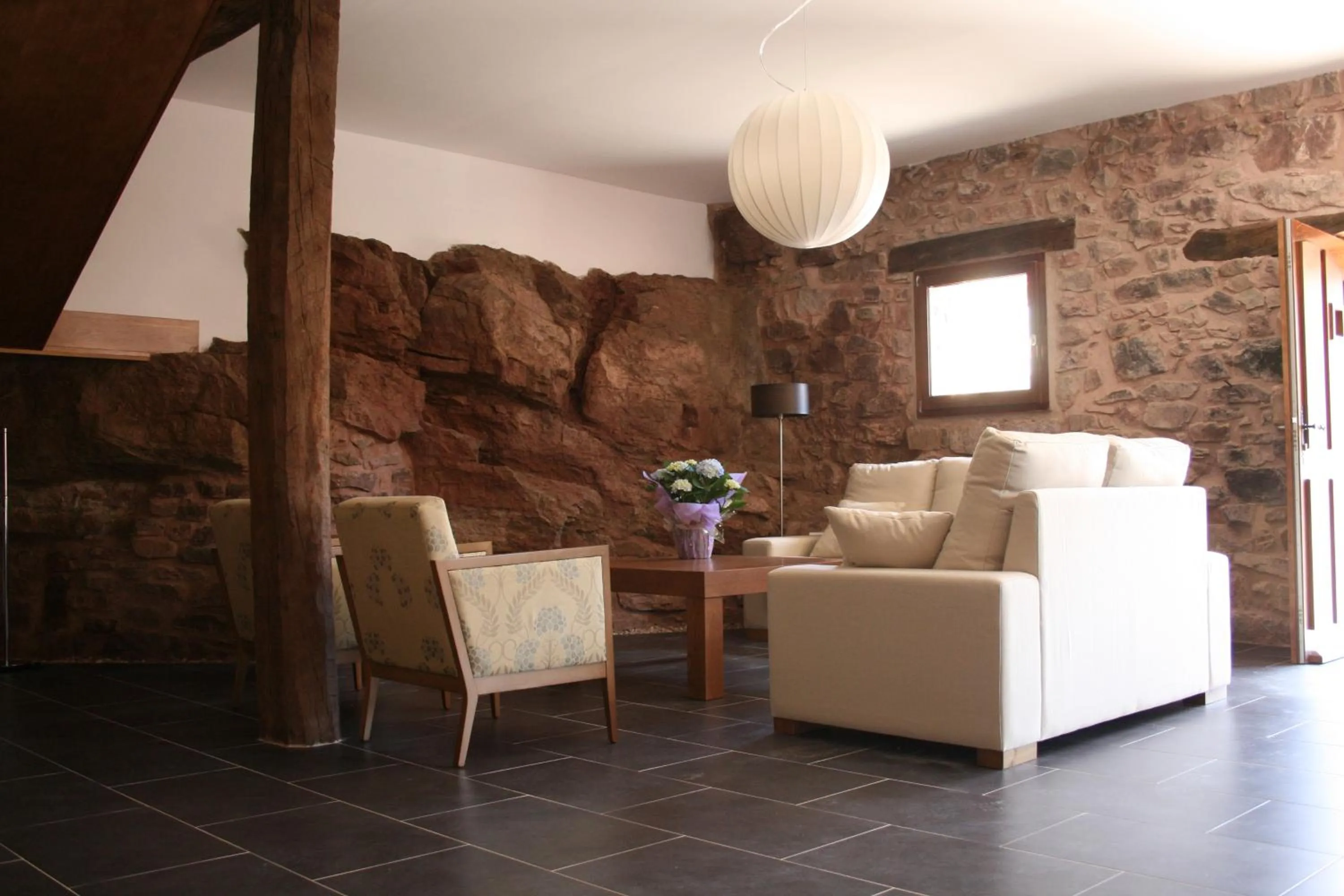 Lounge or bar in Posada Real La Almazuela