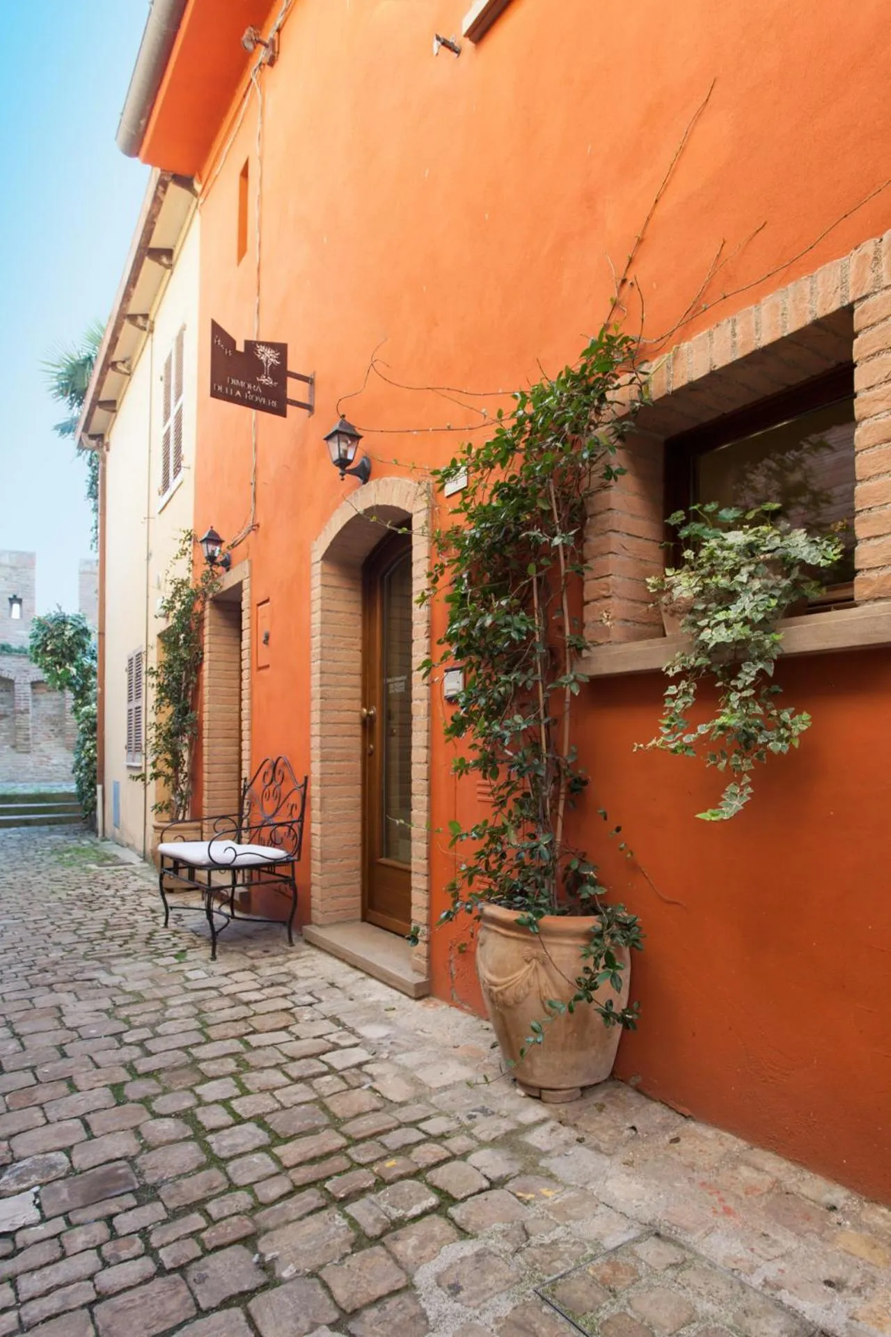 Property building in Dimora della Rovere