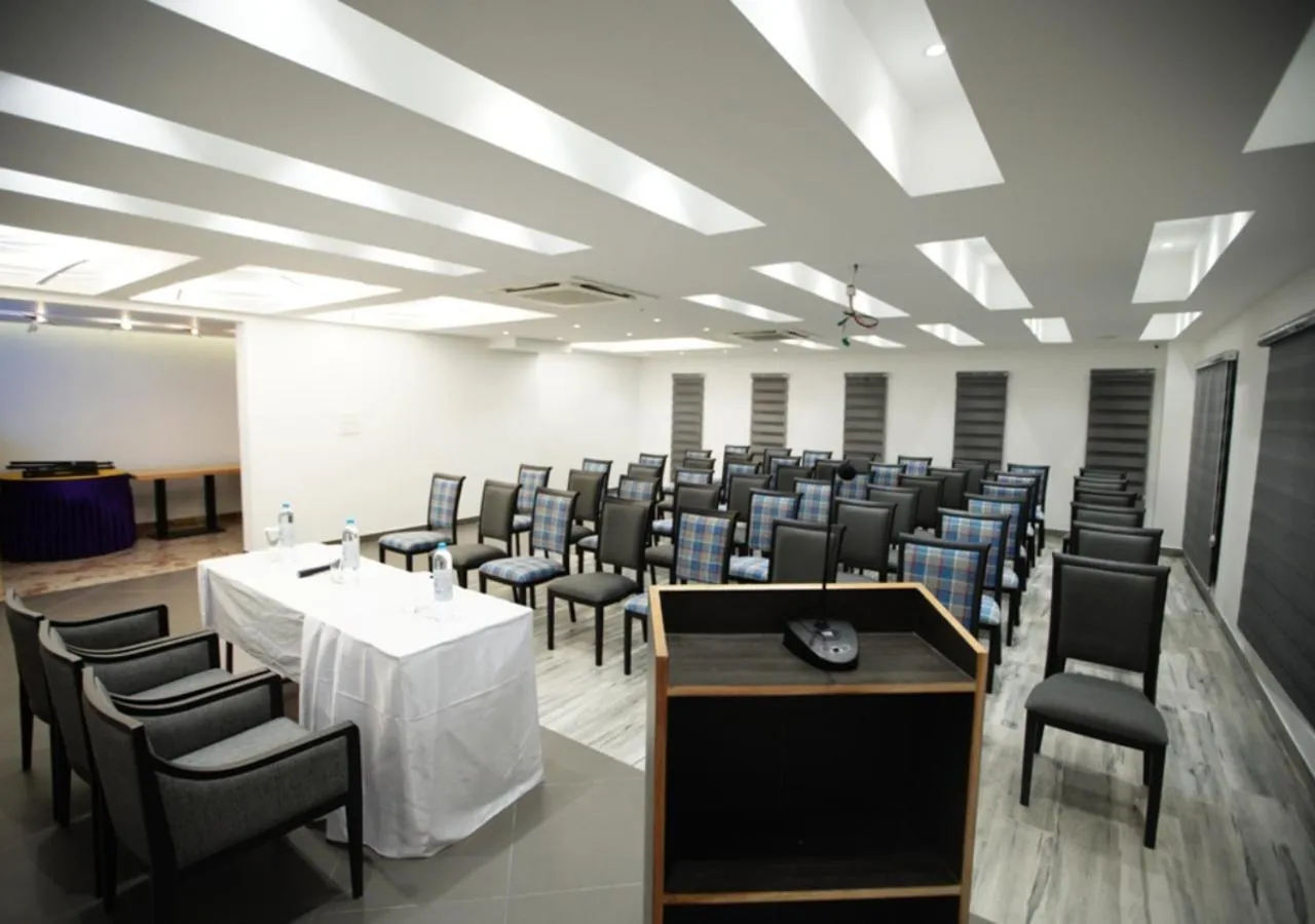 Banquet/Function facilities in Hotel Visakka Palani