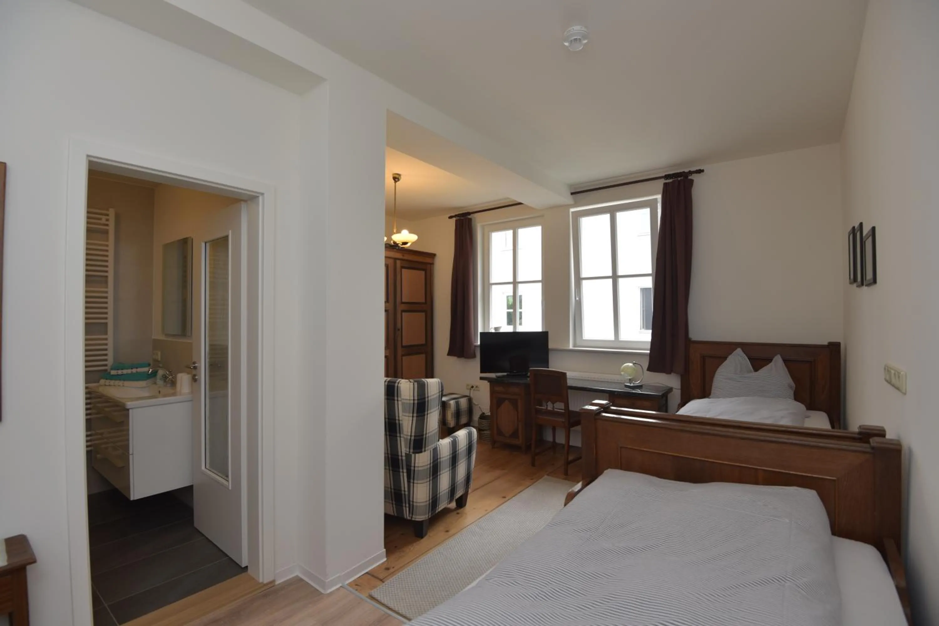 Photo of the whole room, Bed in Parkhotel Ebersdorf