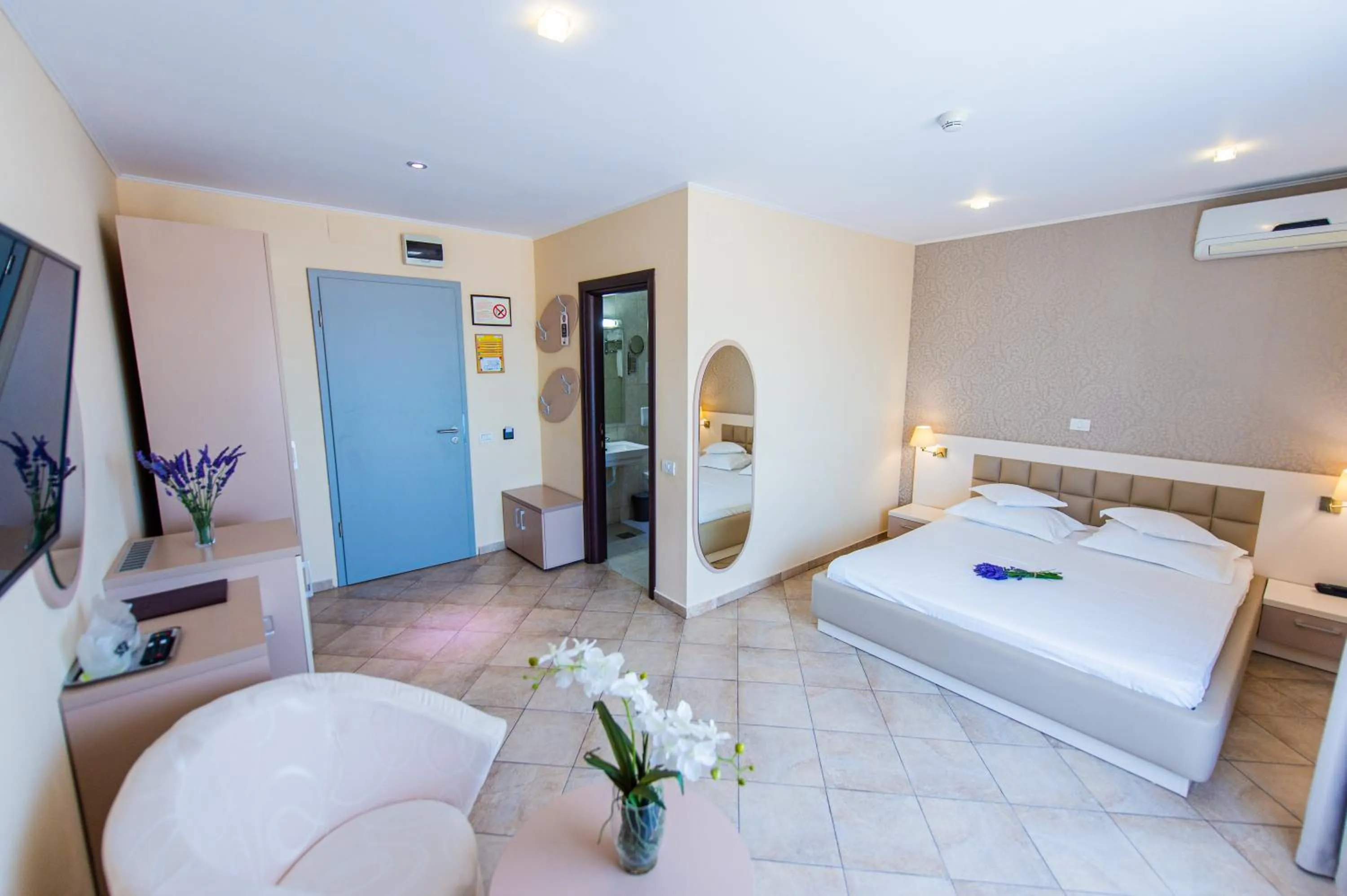 Bed in Hotel Prestige