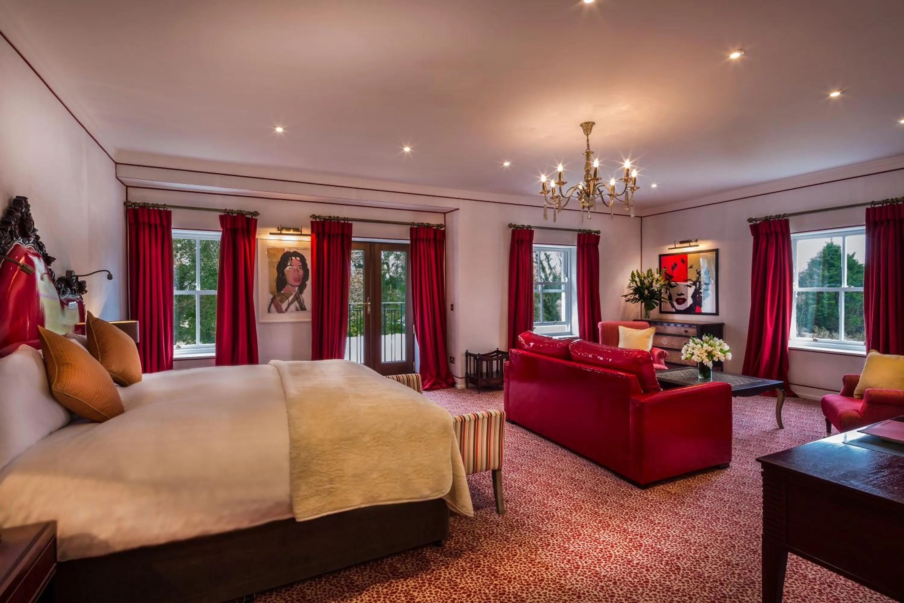Photo of the whole room, Bed in The Lodge at Ashford Castle