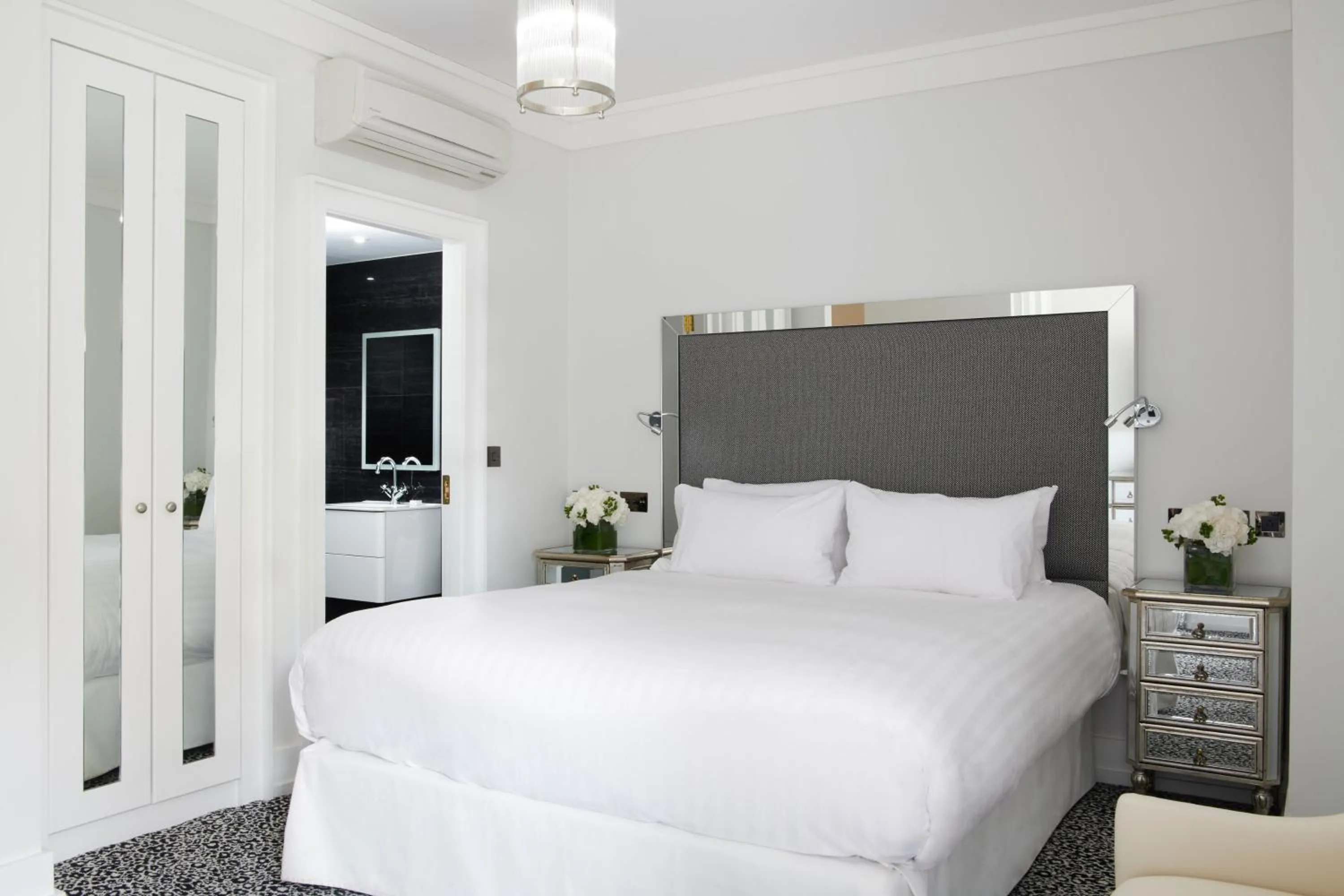 Bedroom, Bed in The Lodge at Ashford Castle