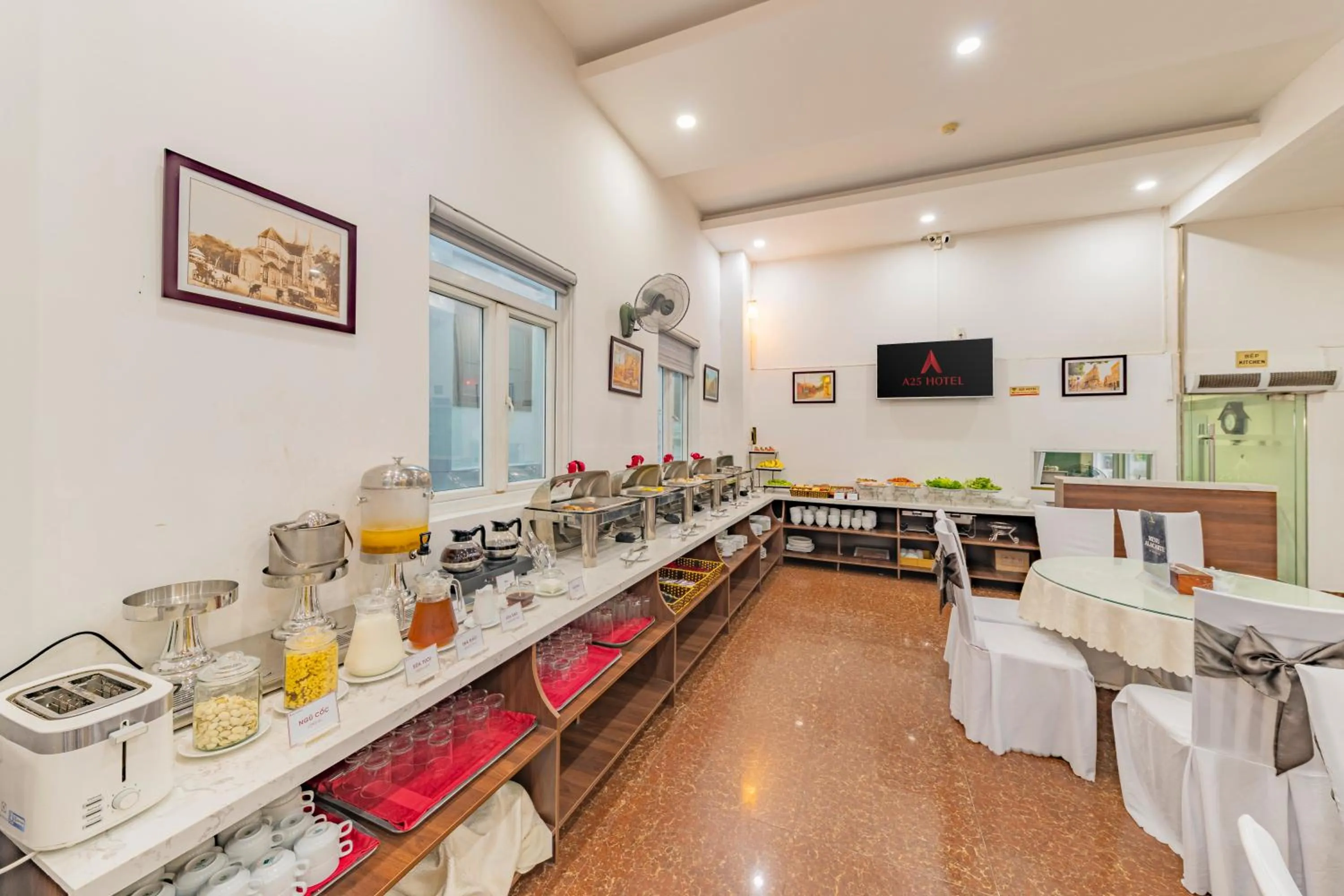 Restaurant/places to eat in A25 Hotel -137 Nguyễn Du - Đà Nẵng