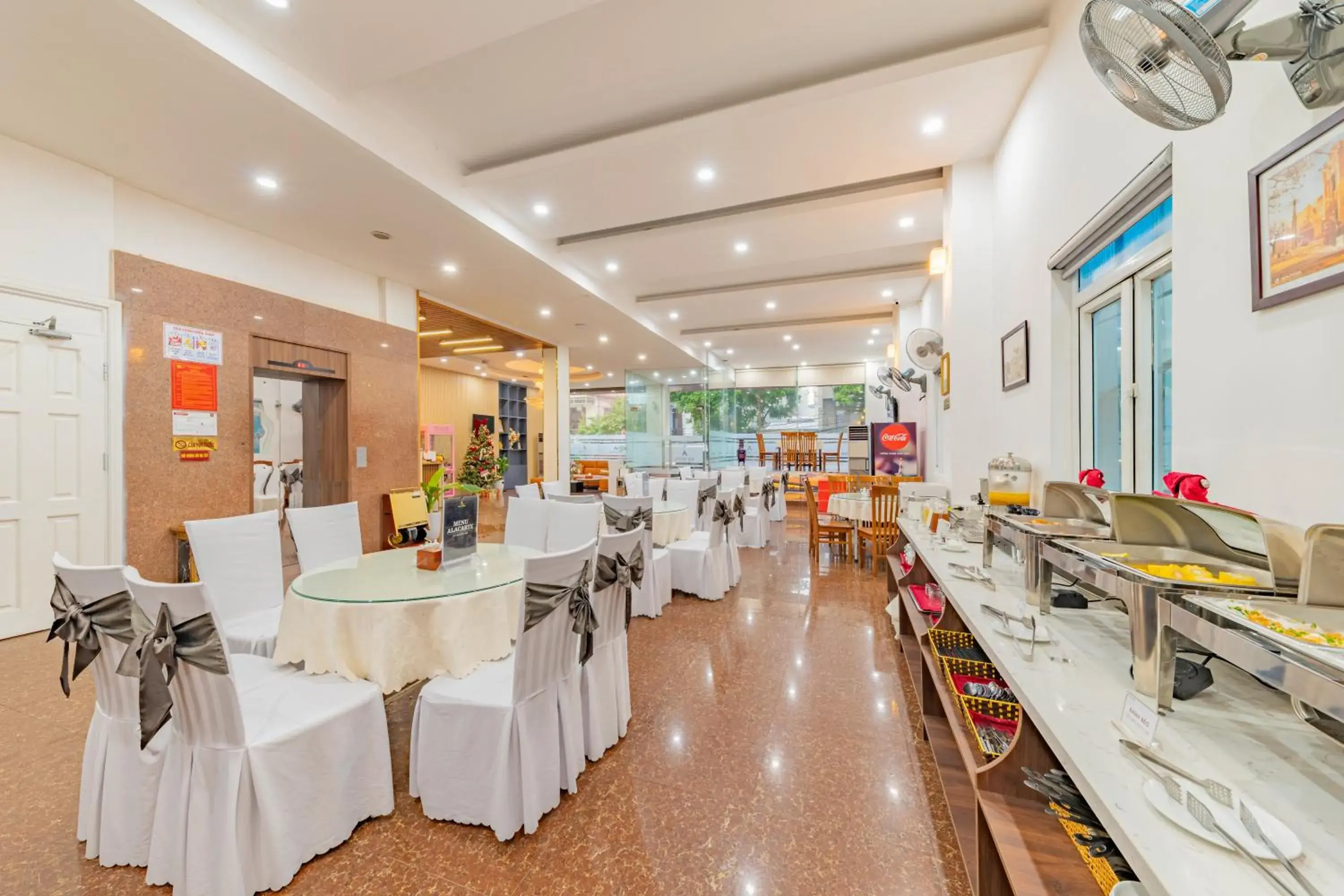 Restaurant/places to eat in A25 Hotel -137 Nguyễn Du - Đà Nẵng Restaurant/places to eat in A25 Hotel -137 Nguyễn Du - Đà Nẵng