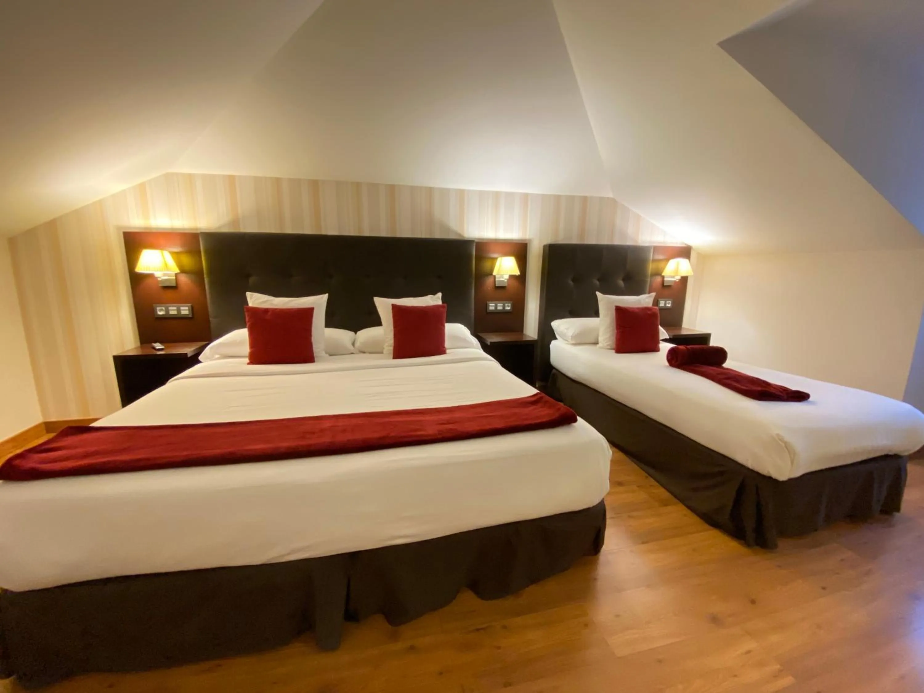 Bed in Hotel Rural - El Rincón de Don Pelayo