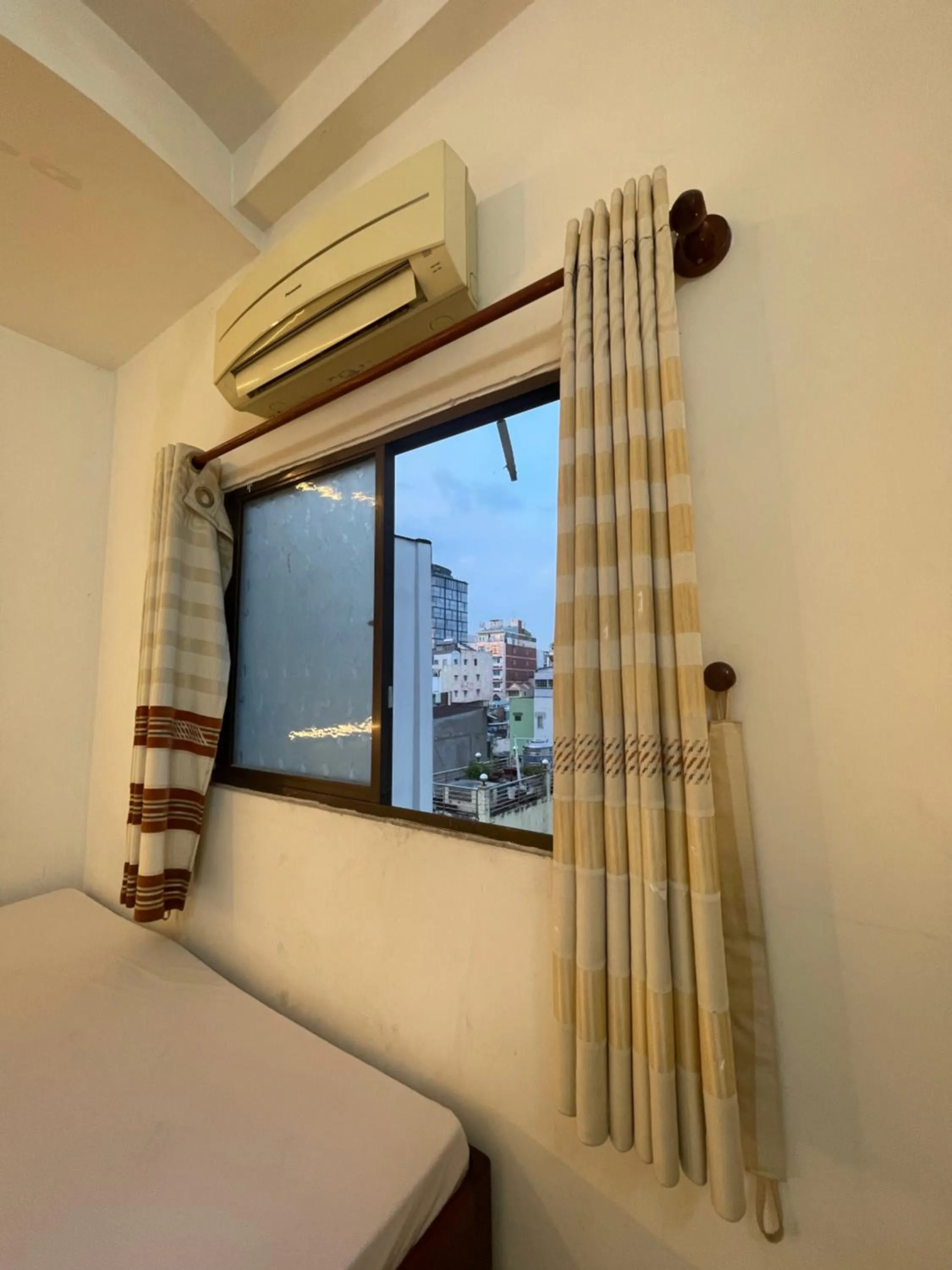 City view, Bed in Mai Guest House