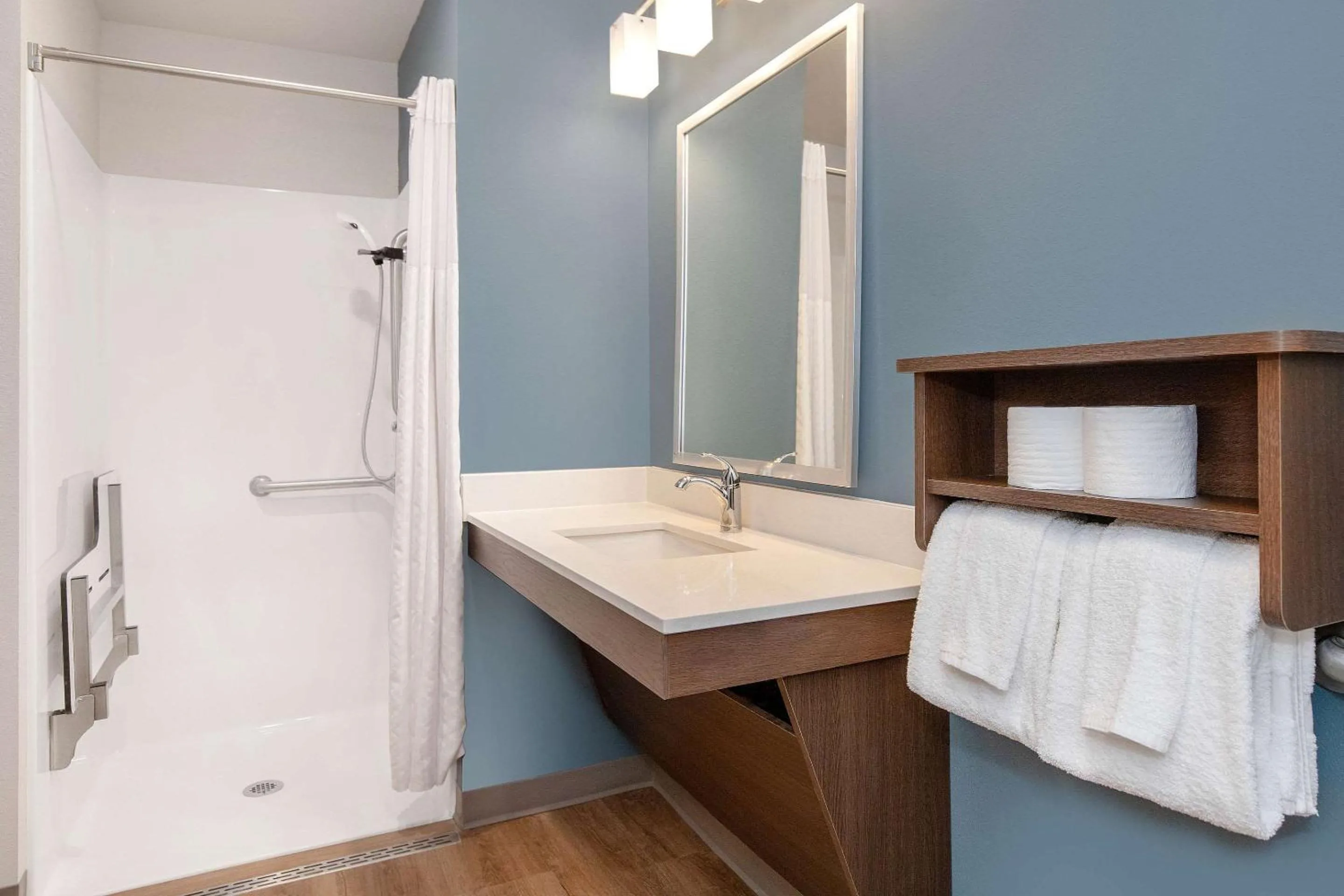 Bathroom in WoodSpring Suites Carol Stream - Chicago