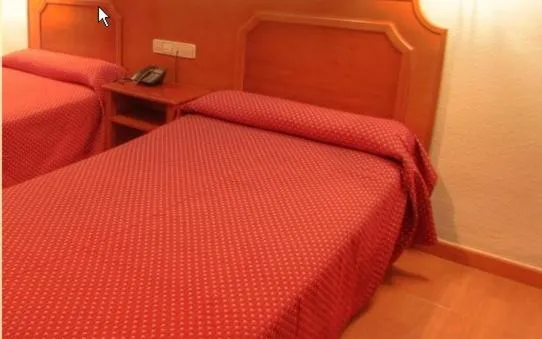 Photo of the whole room, Bed in Hotel Torrezaf