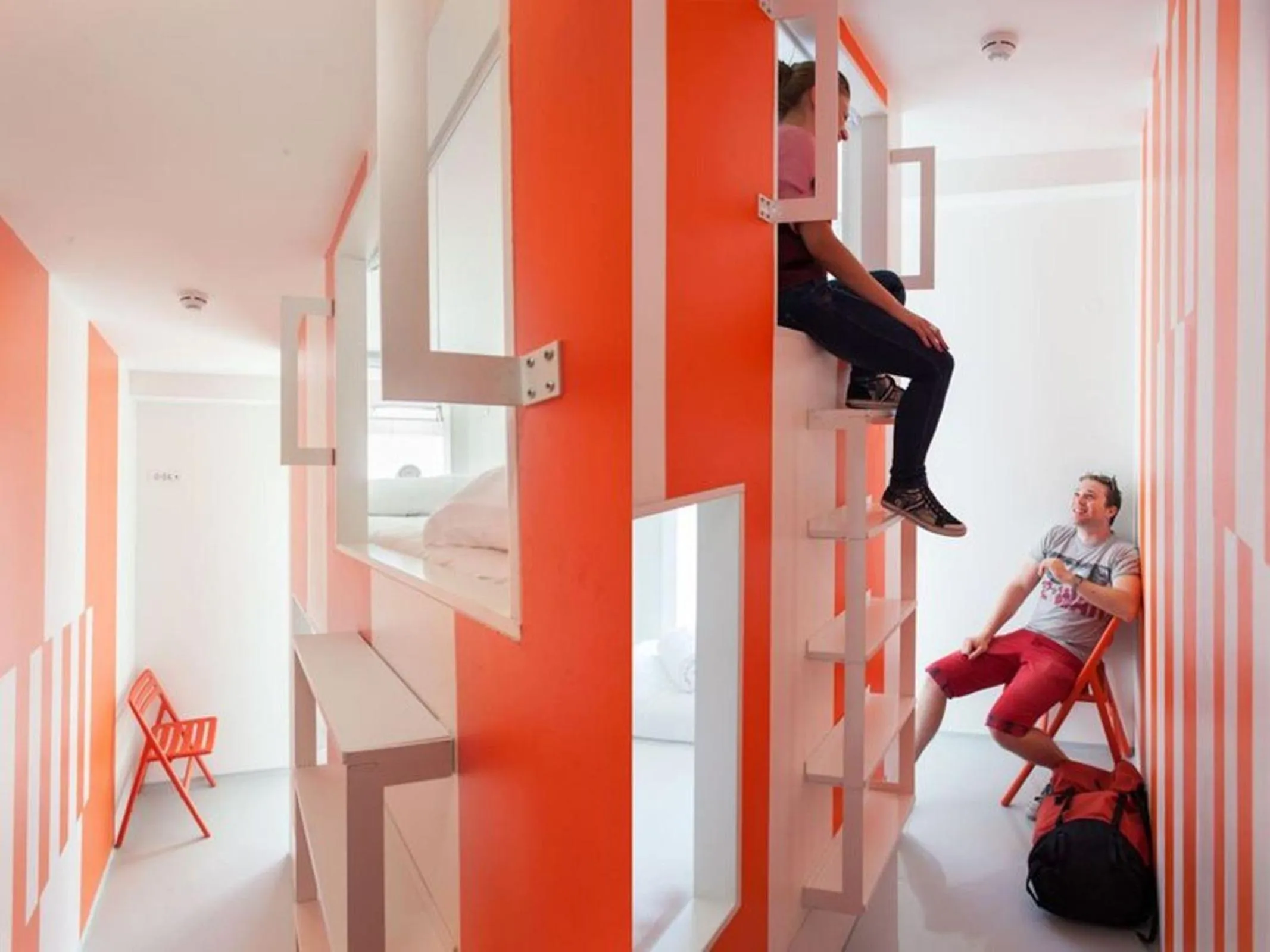 People in Boutique Hostel Forum