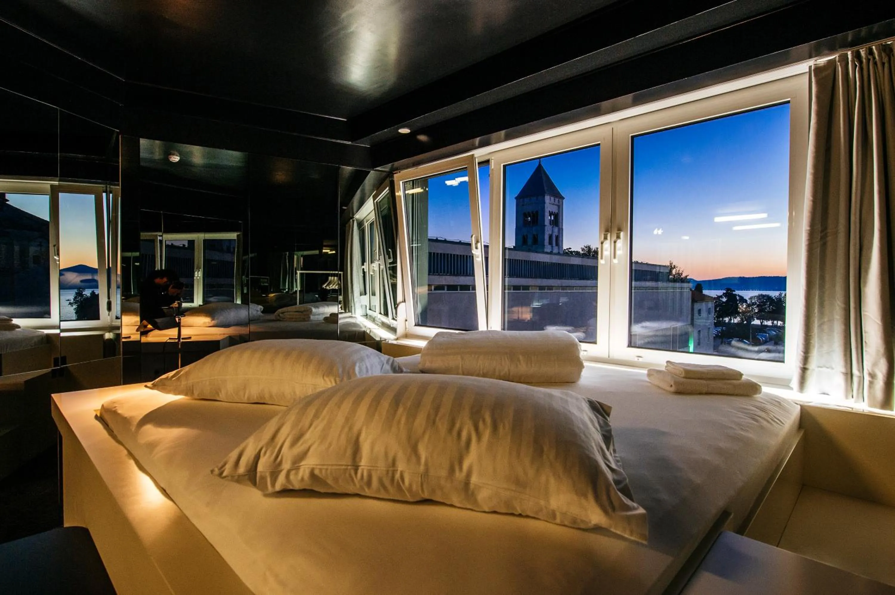 Bed in Boutique Hostel Forum