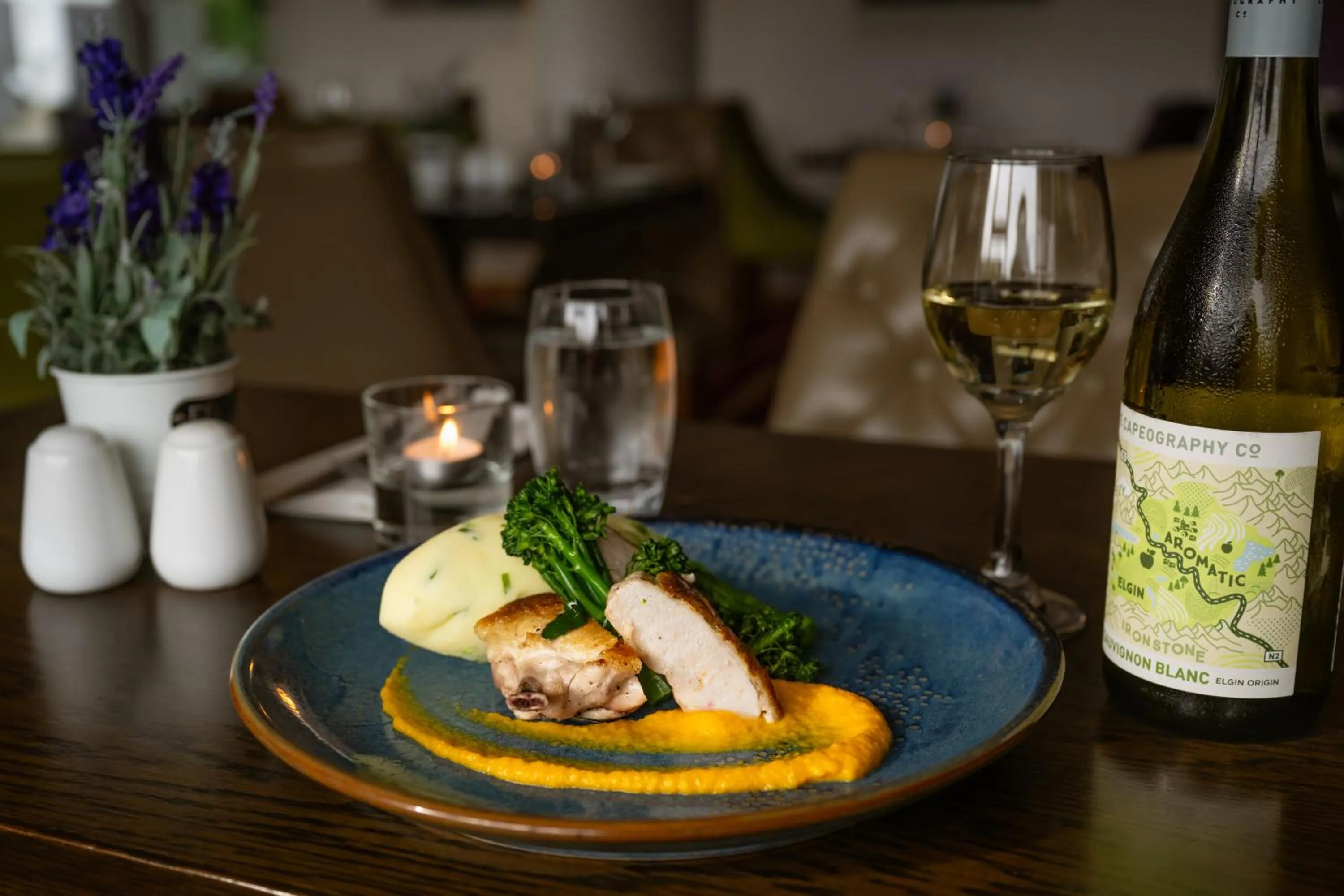 Dining area in Louis Fitzgerald Hotel